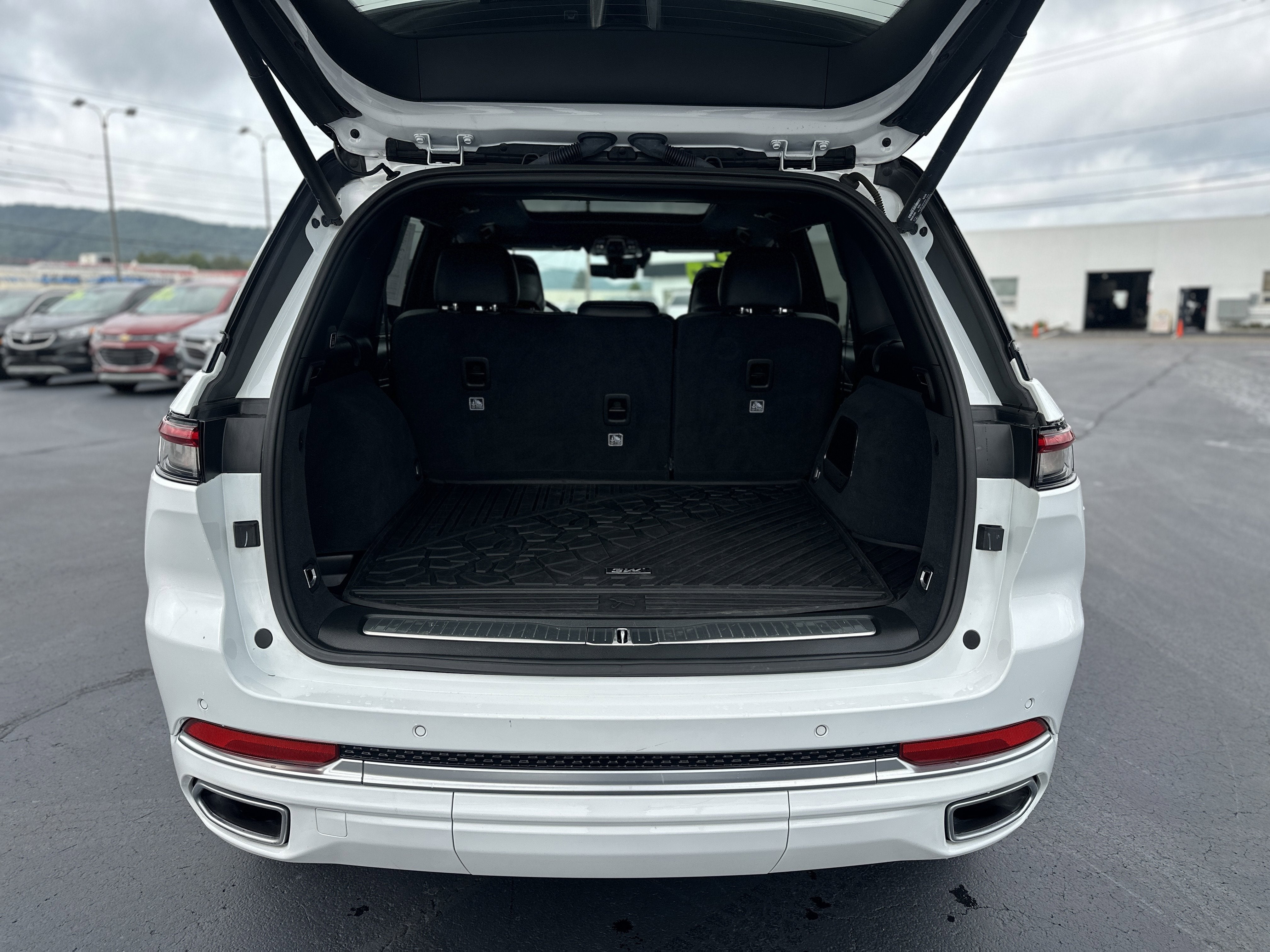 2023 Jeep Grand Cherokee Summit