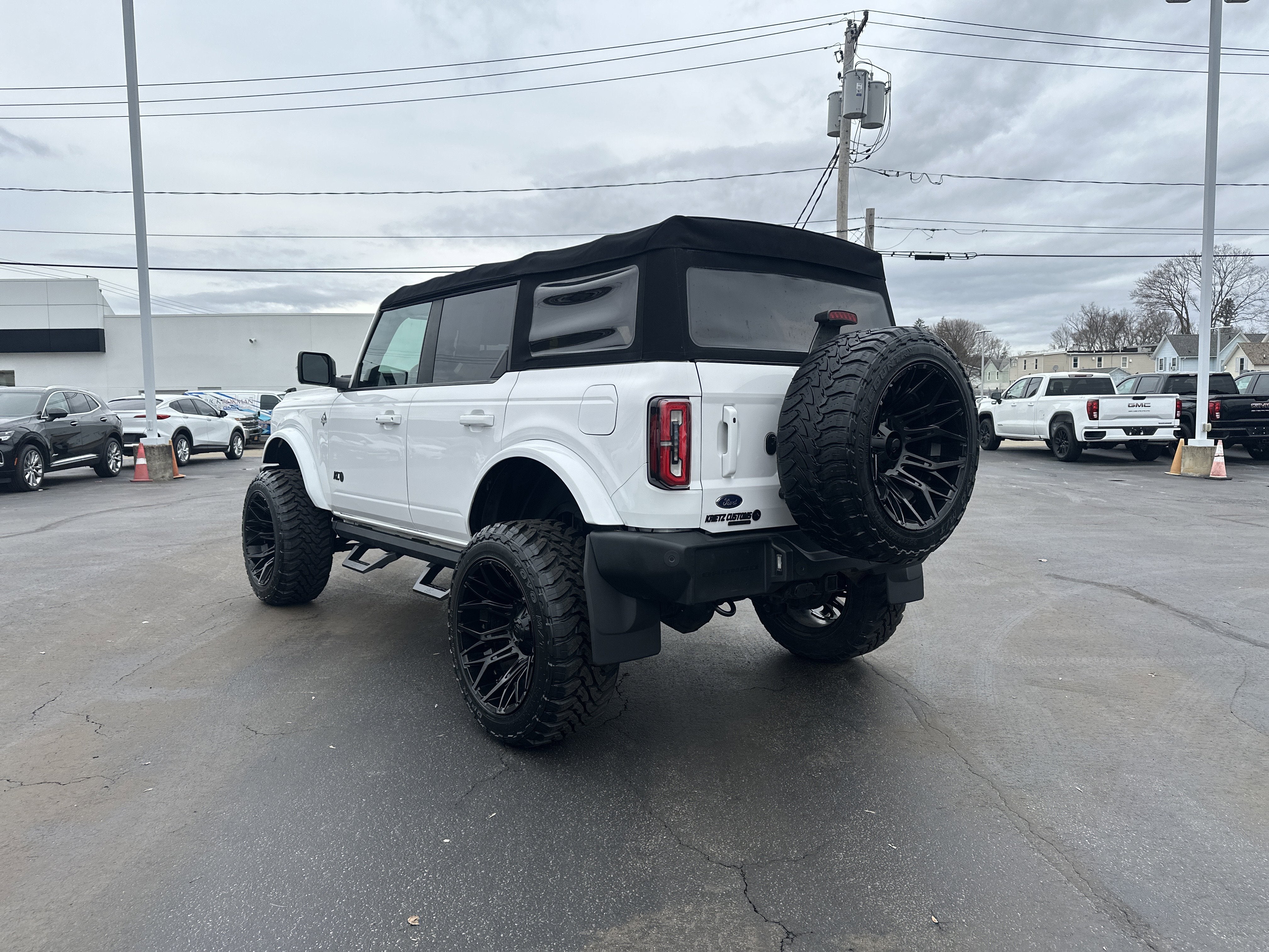 2021 Ford Bronco Base