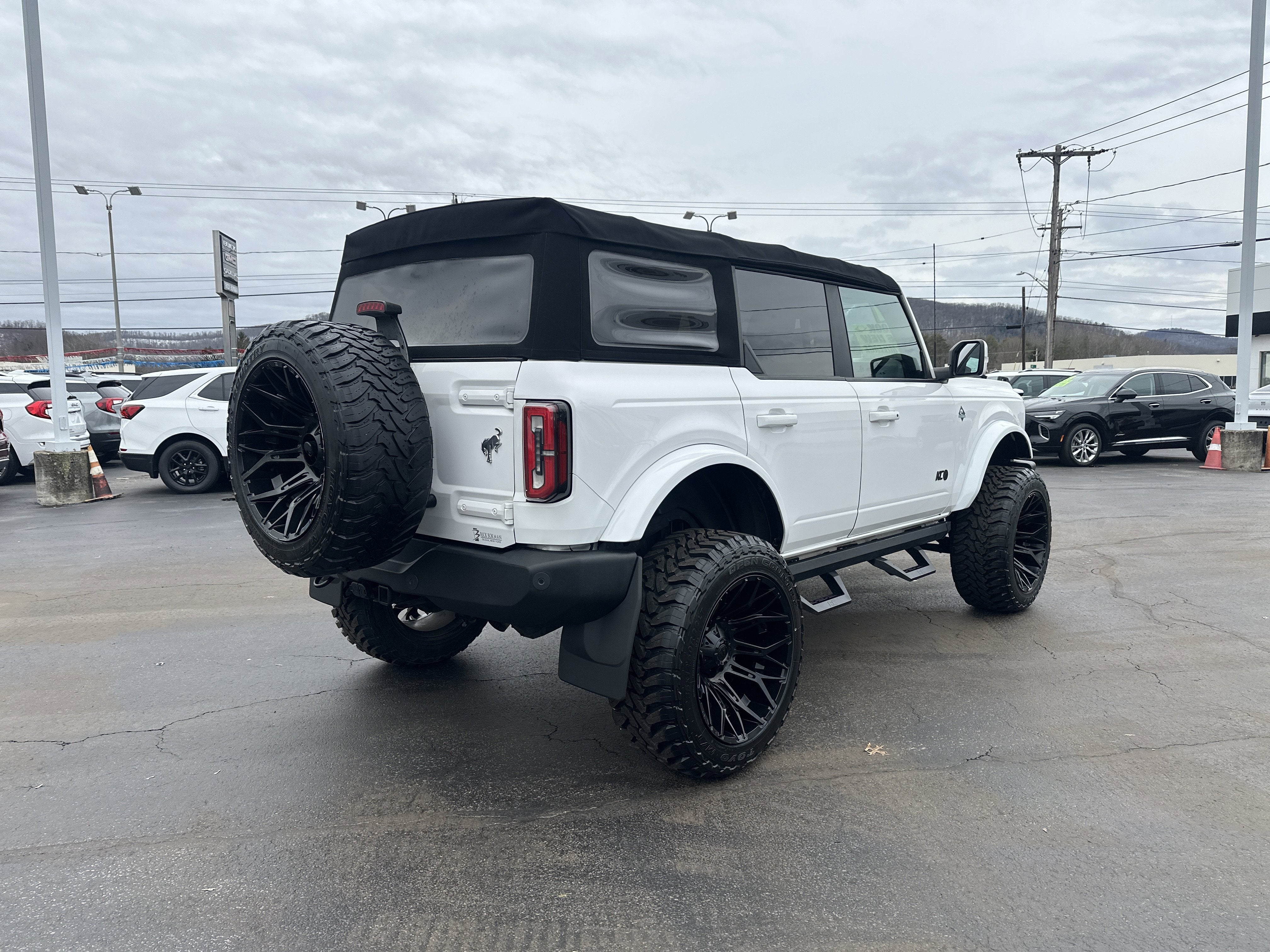 2021 Ford Bronco Base