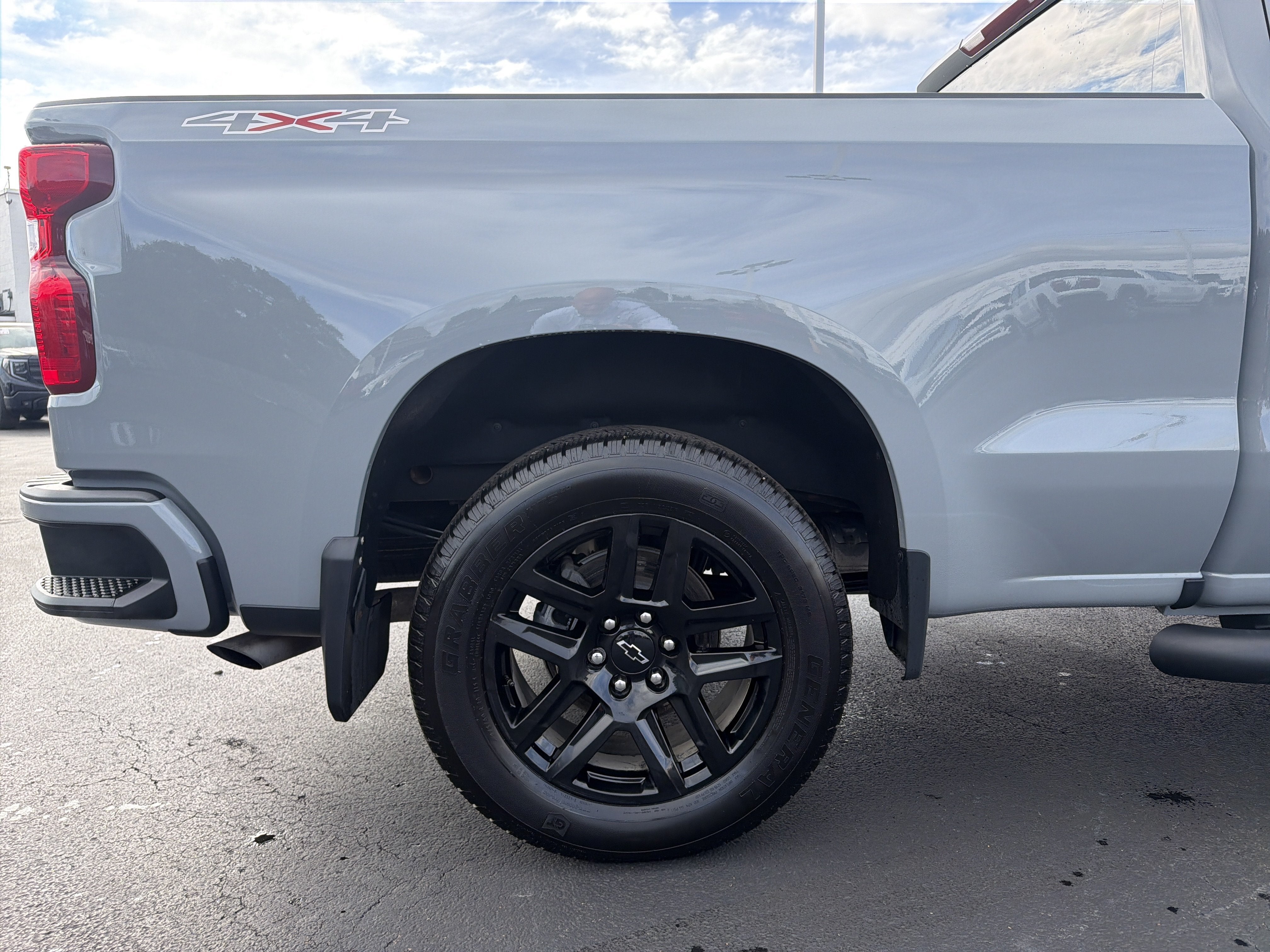 2024 Chevrolet Silverado 1500 Custom