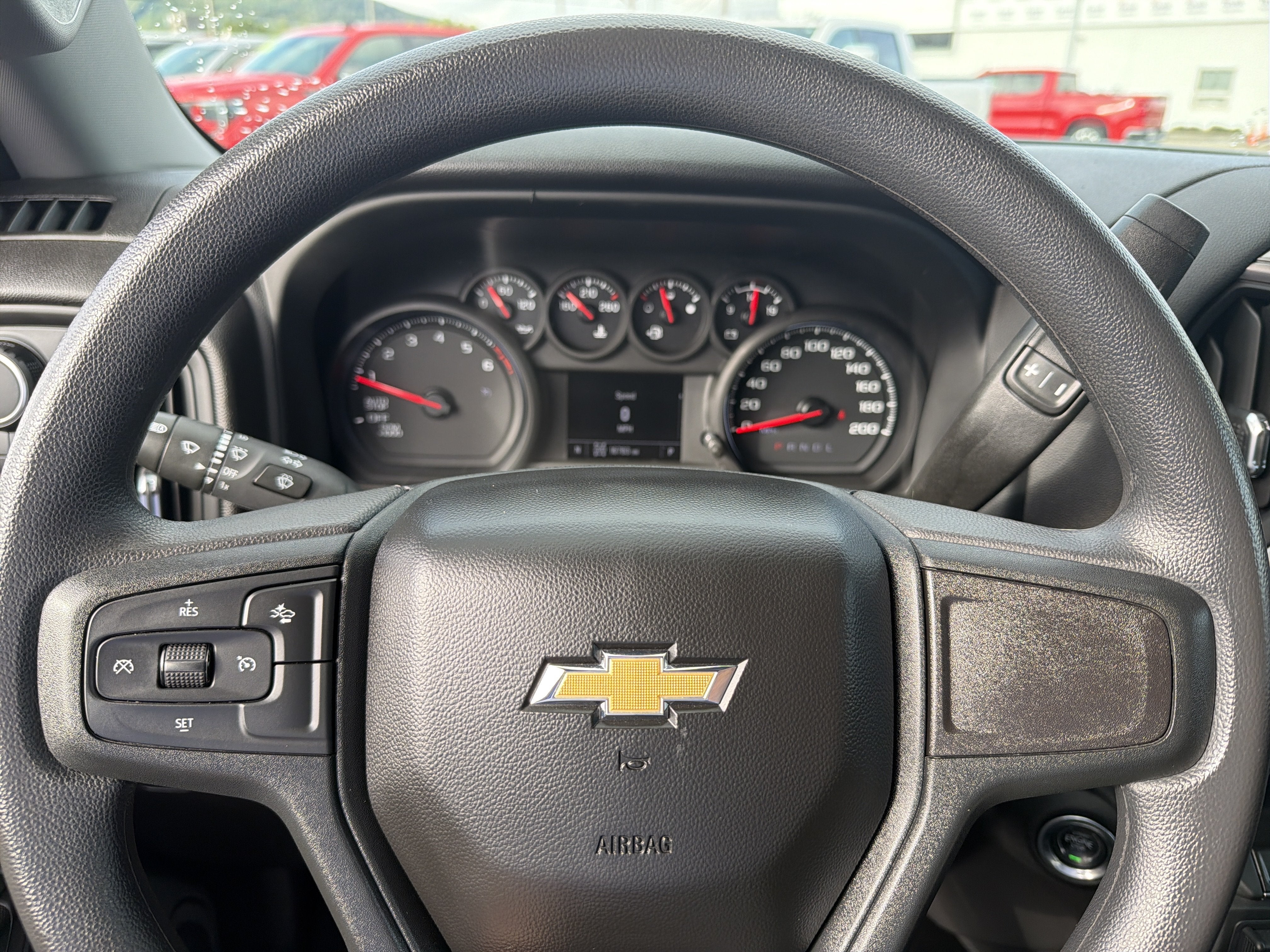 2024 Chevrolet Silverado 1500 Custom