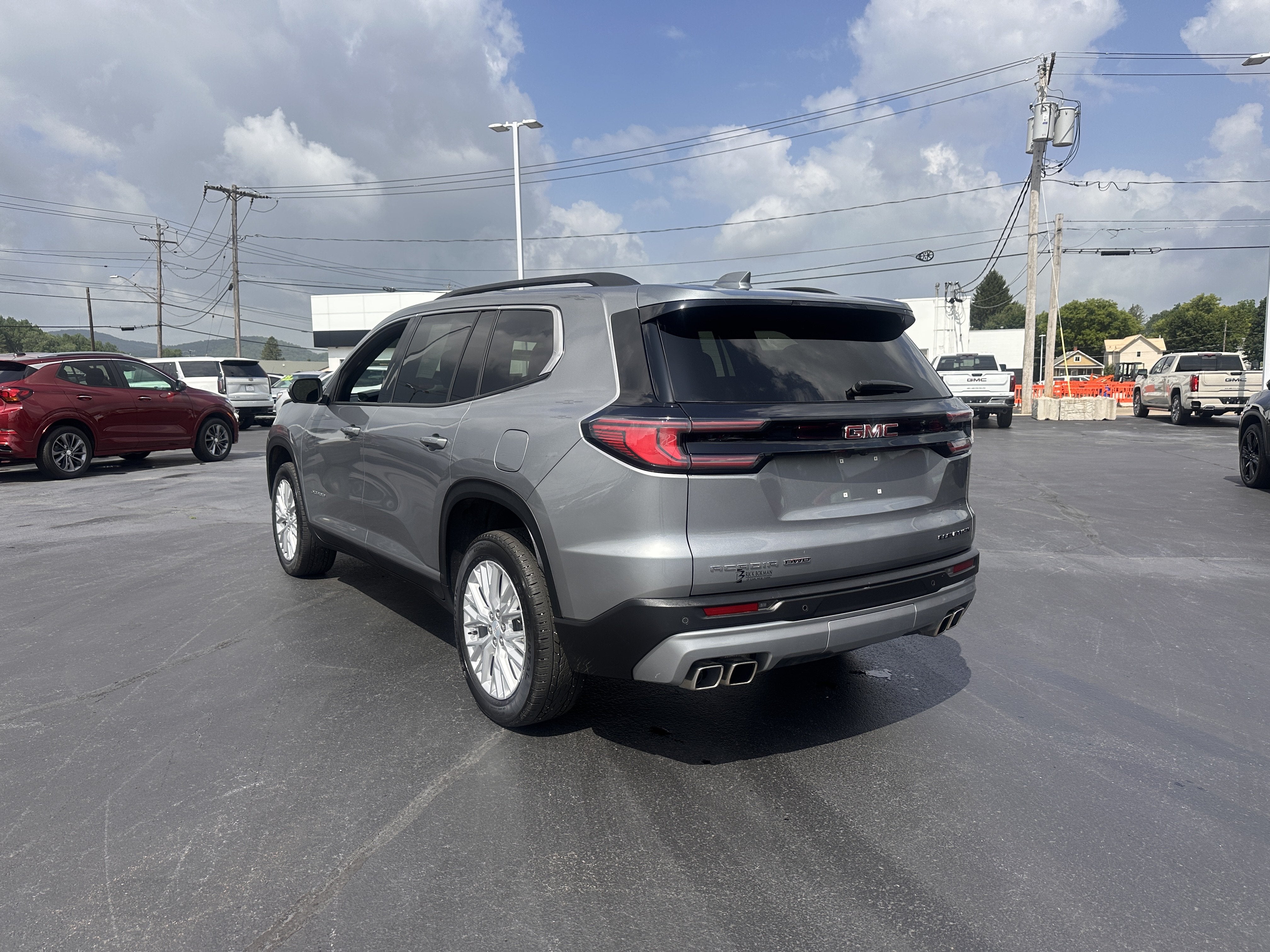 2024 GMC Acadia Elevation