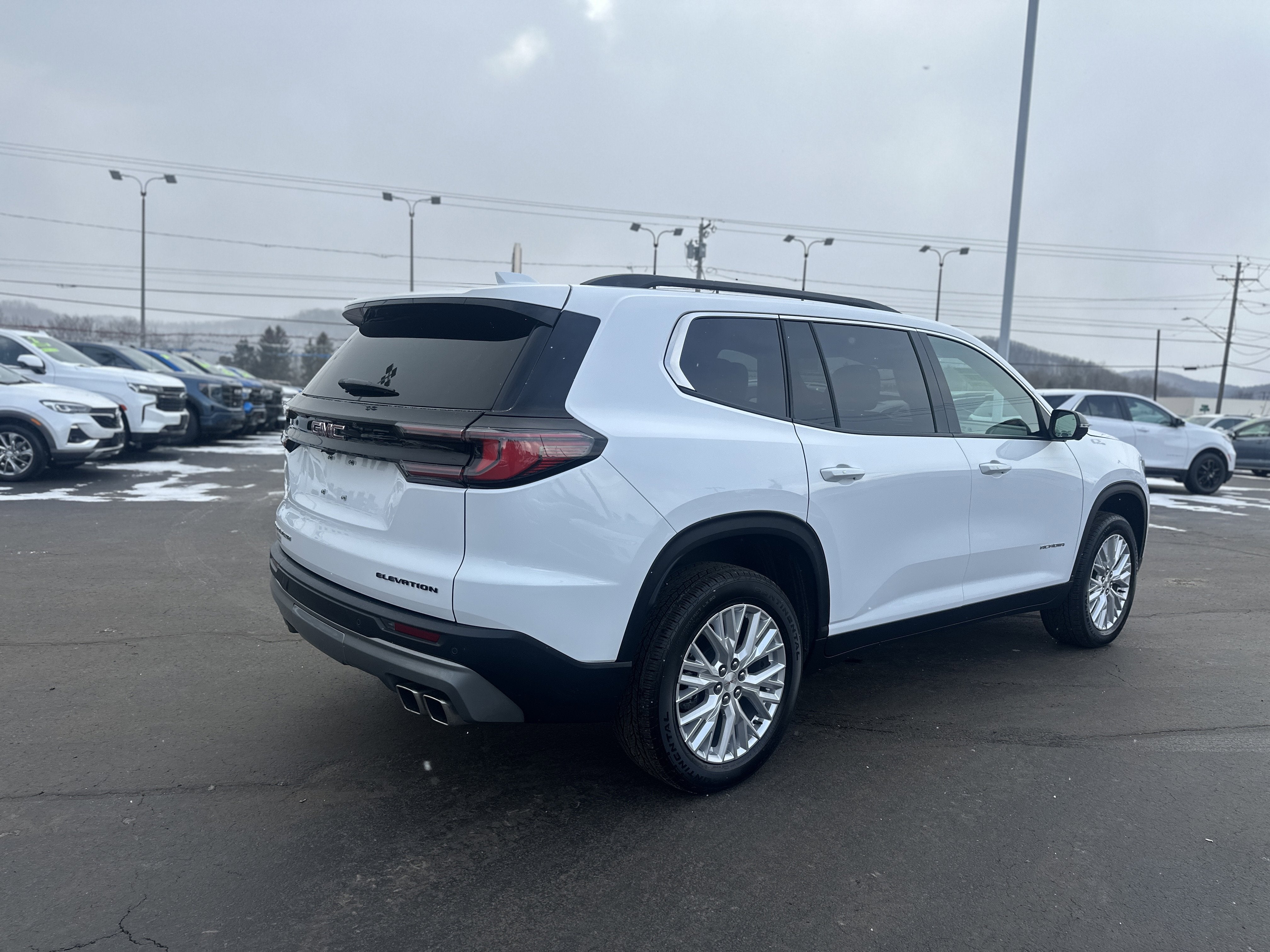2025 GMC Acadia Elevation