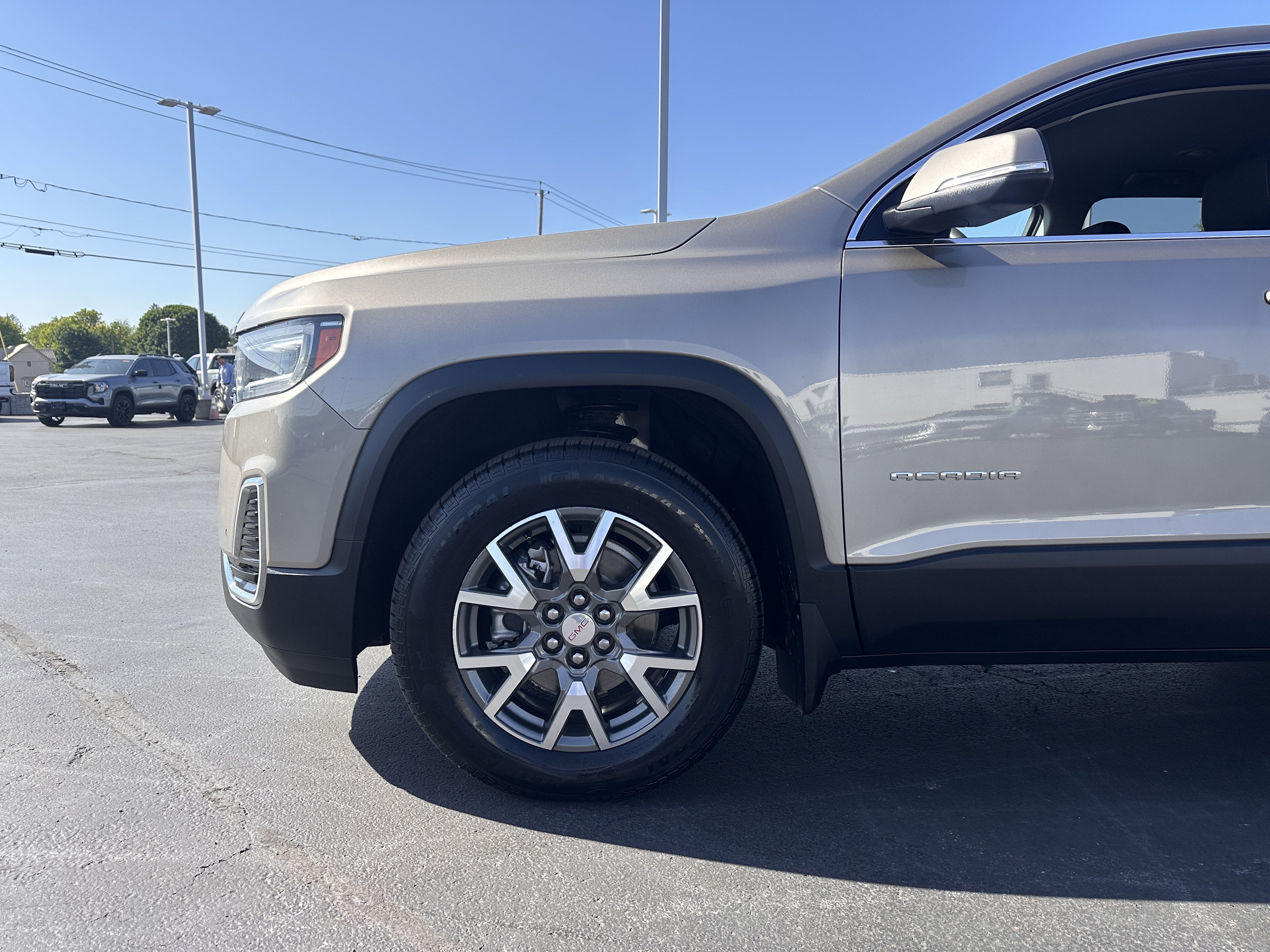 2023 GMC Acadia SLE