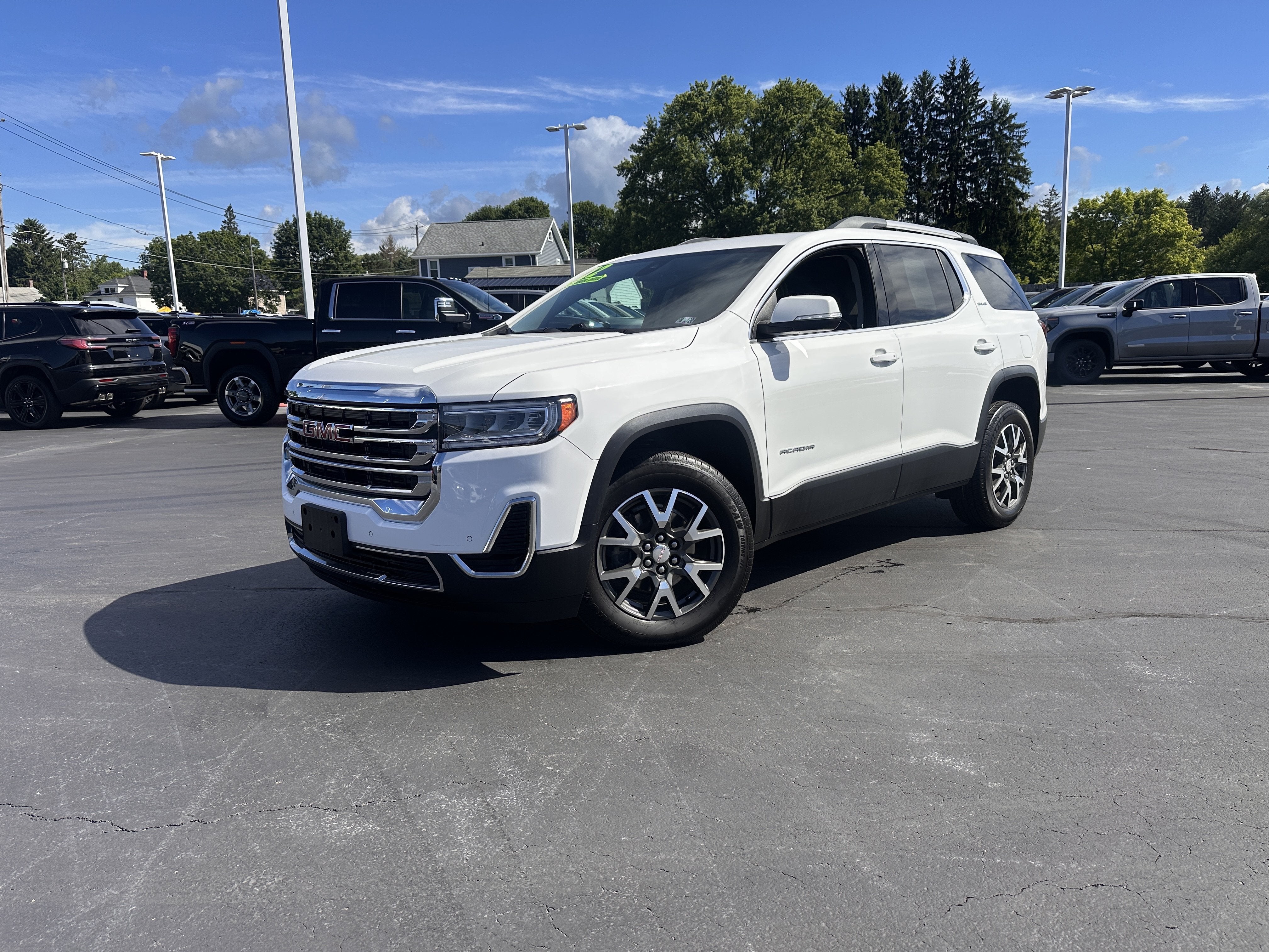 2022 GMC Acadia SLE