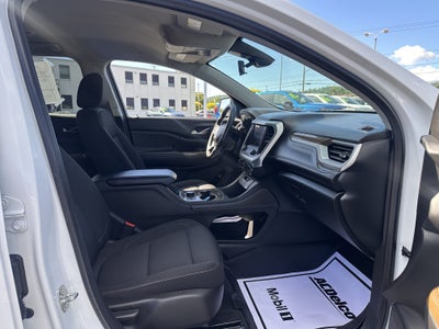 2022 GMC Acadia SLE