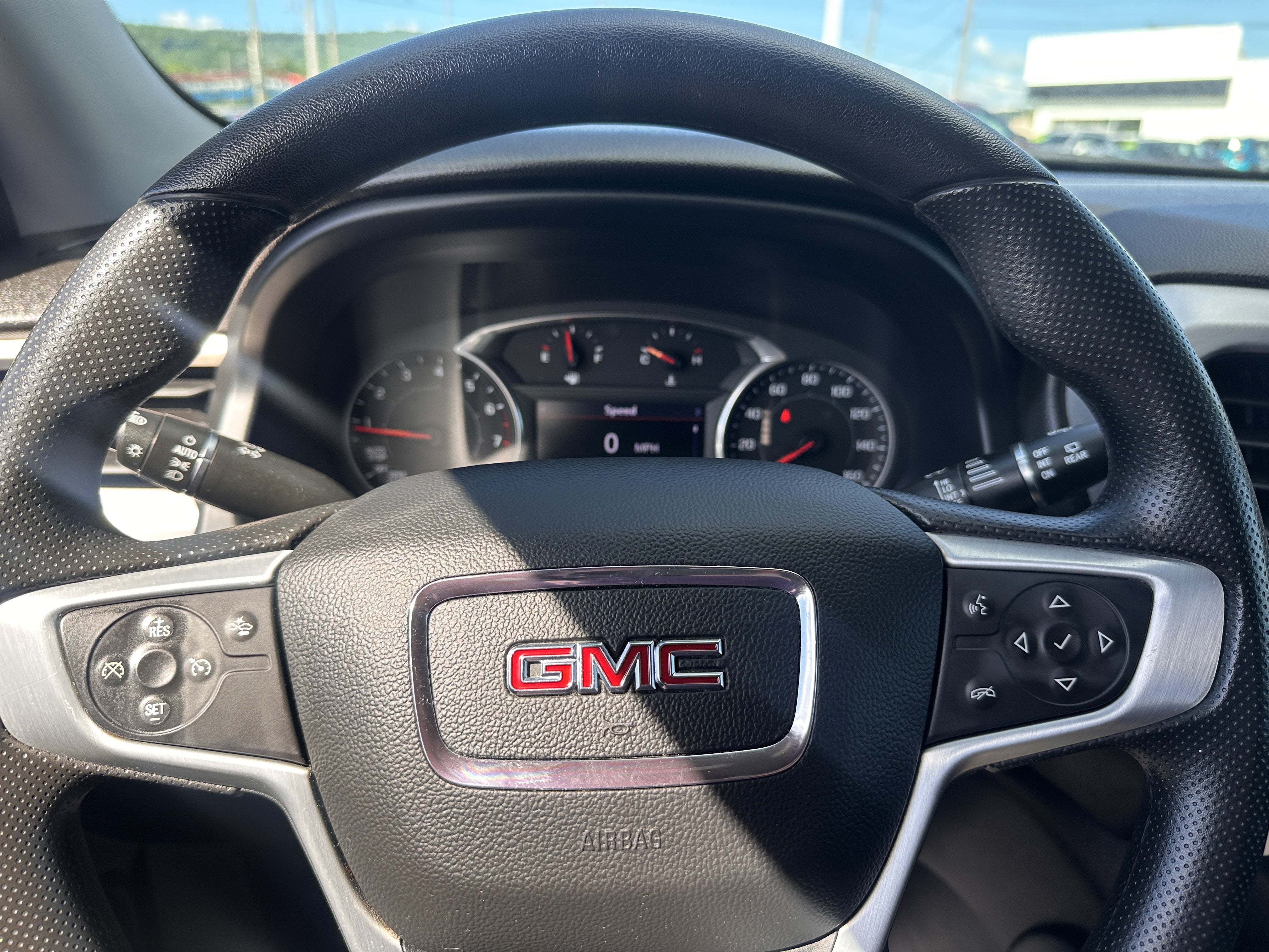 2022 GMC Acadia SLE