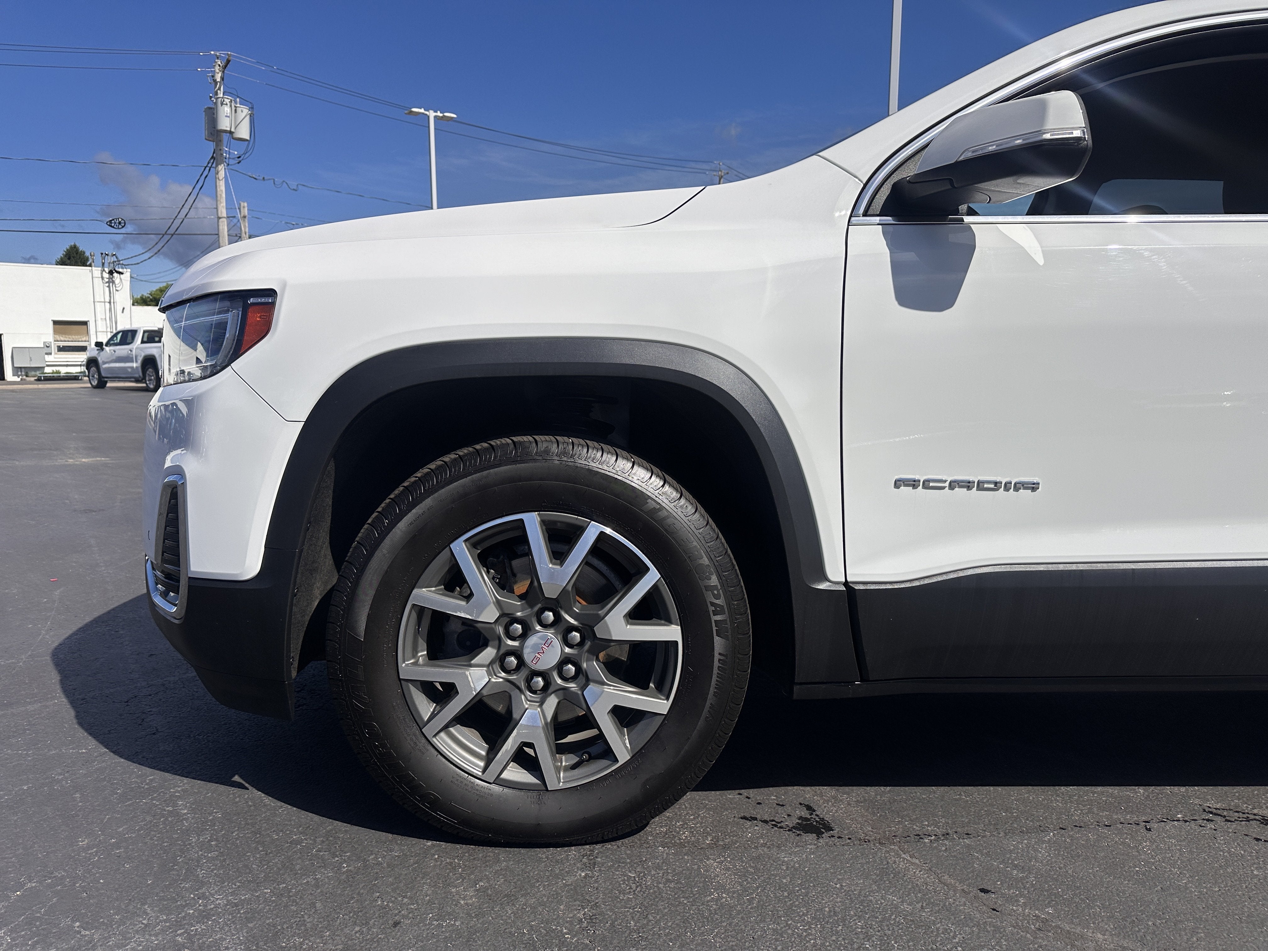 2022 GMC Acadia SLE