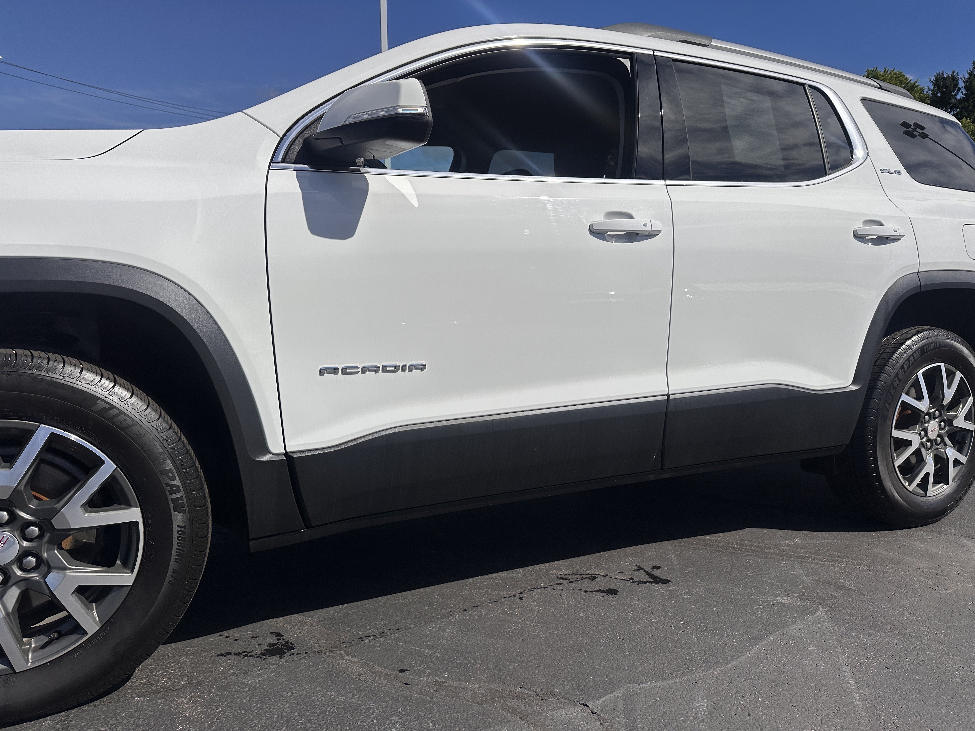 2022 GMC Acadia SLE