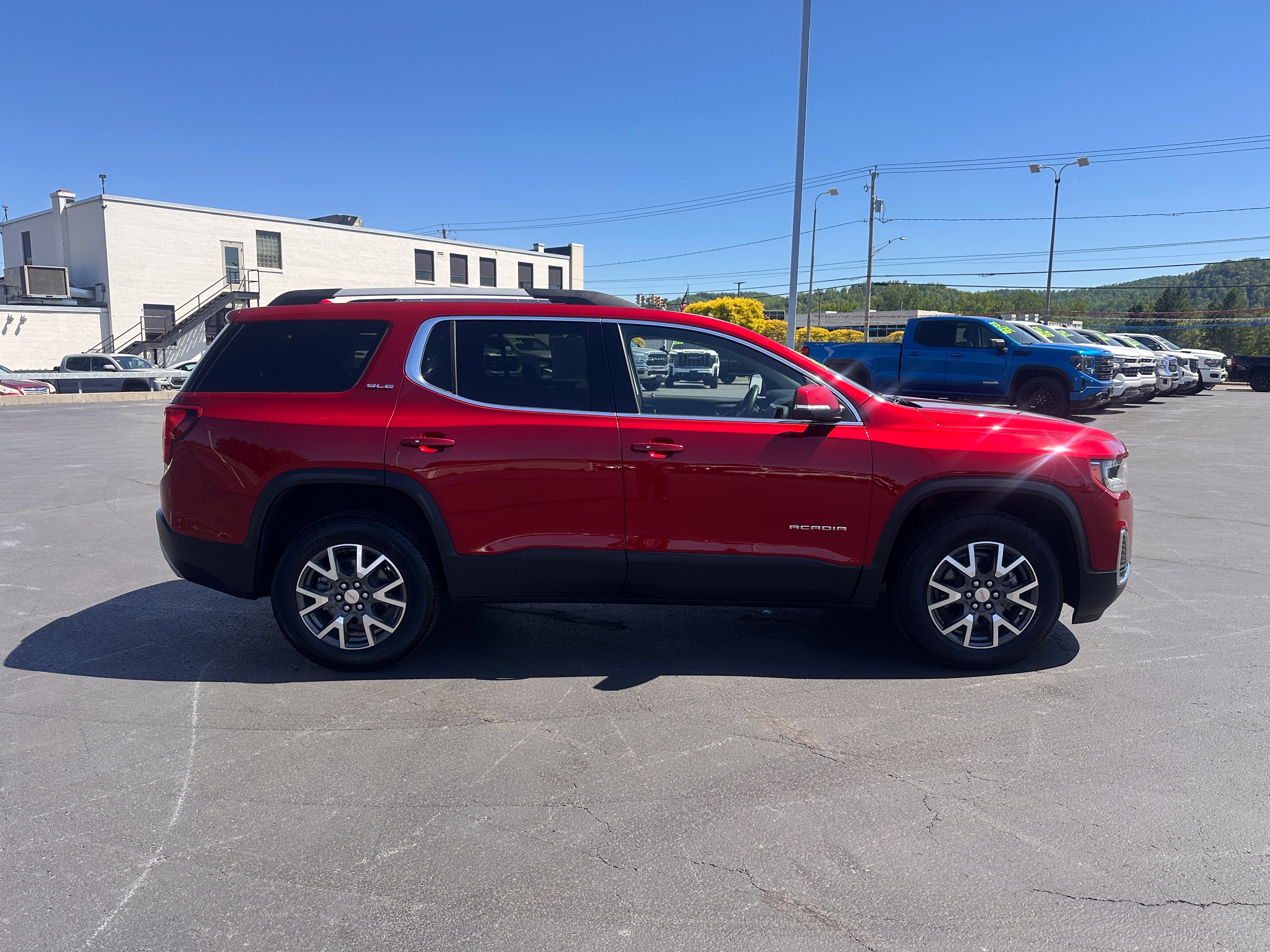 2023 GMC Acadia SLE