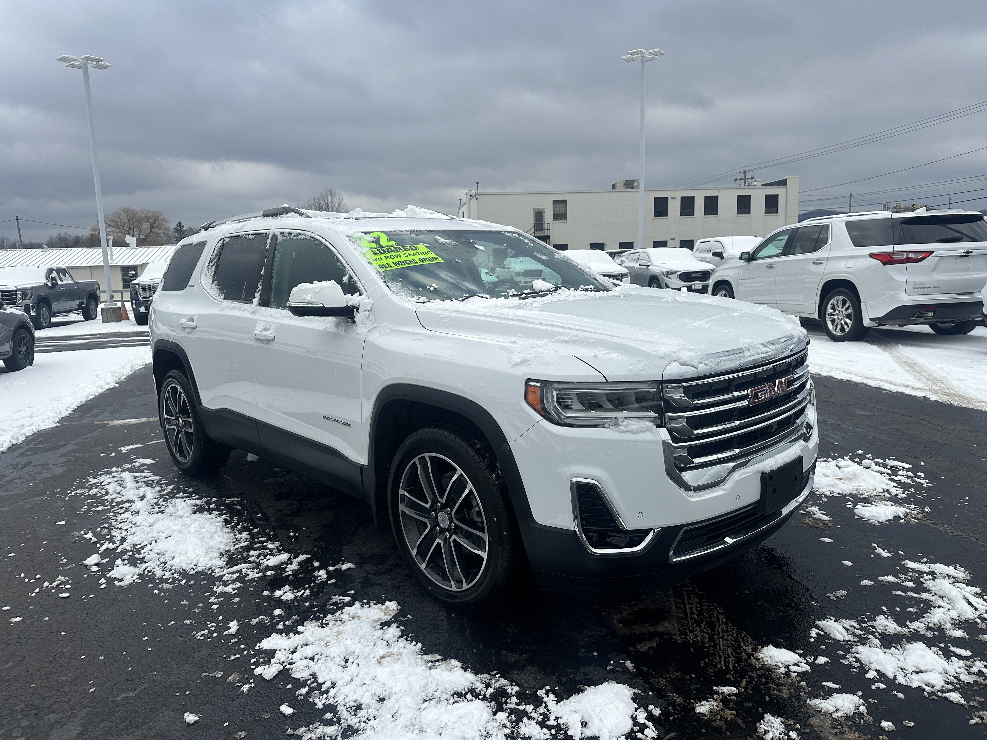 2022 GMC Acadia SLT
