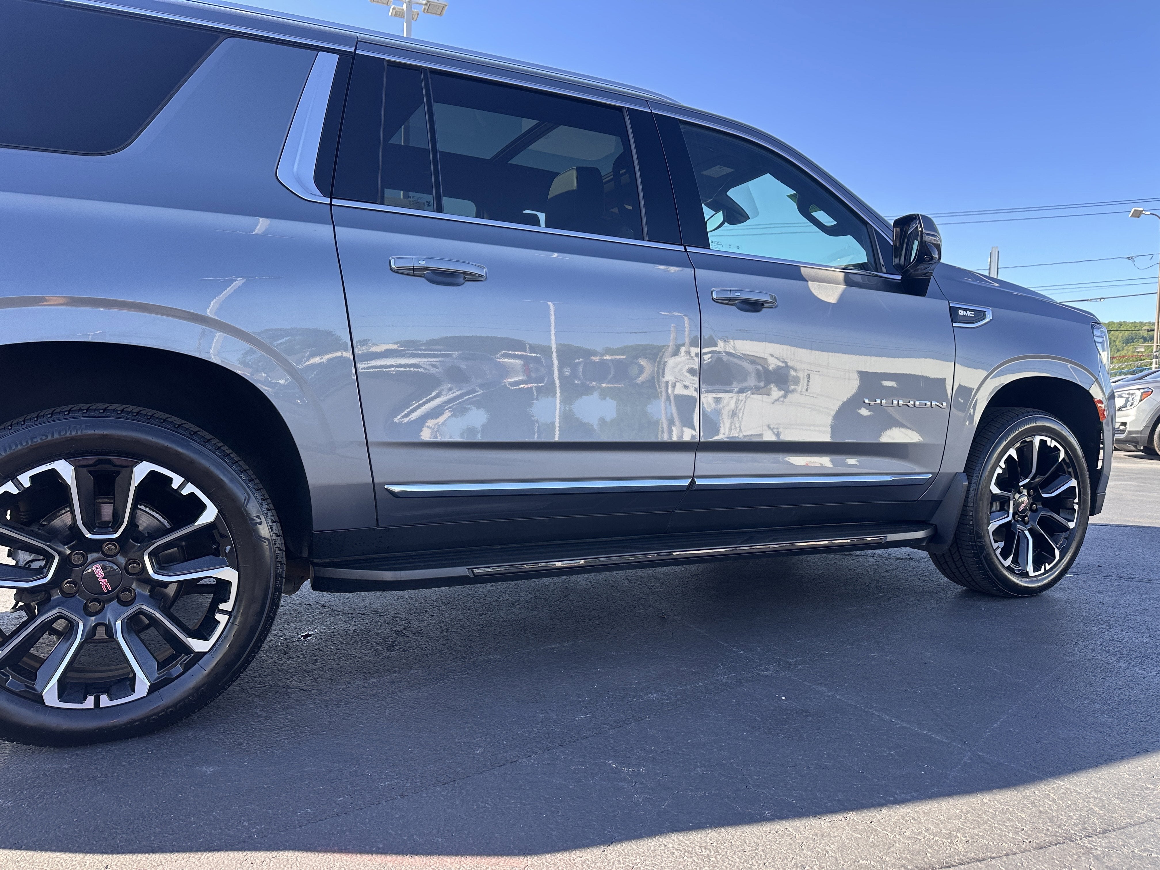 2022 GMC Yukon XL SLT