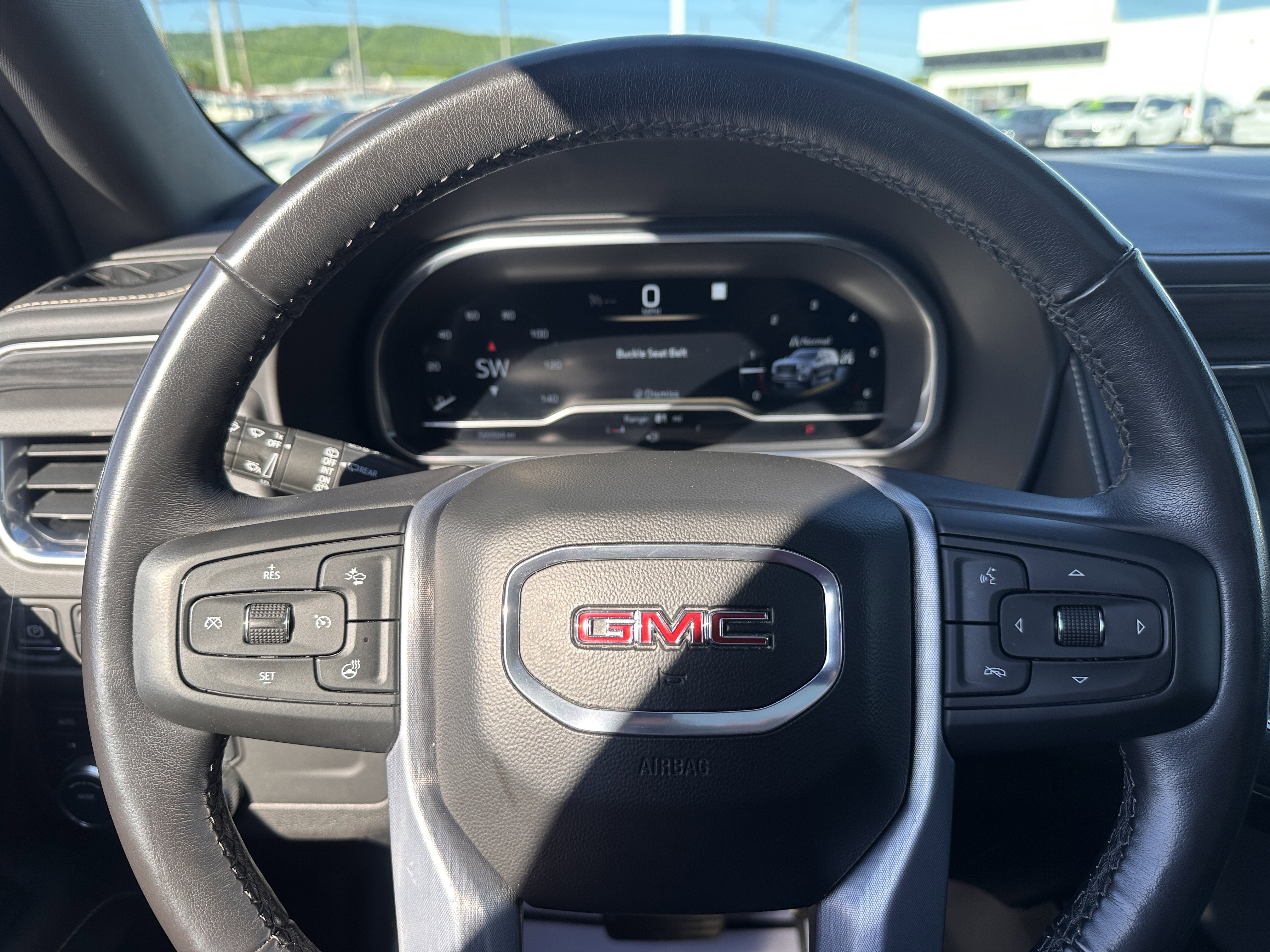 2022 GMC Yukon XL SLT