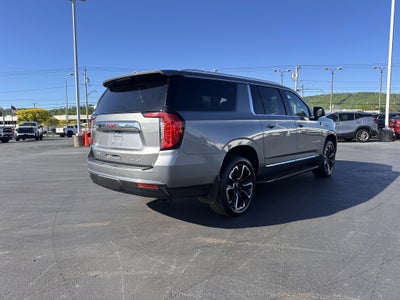 2022 GMC Yukon XL SLT