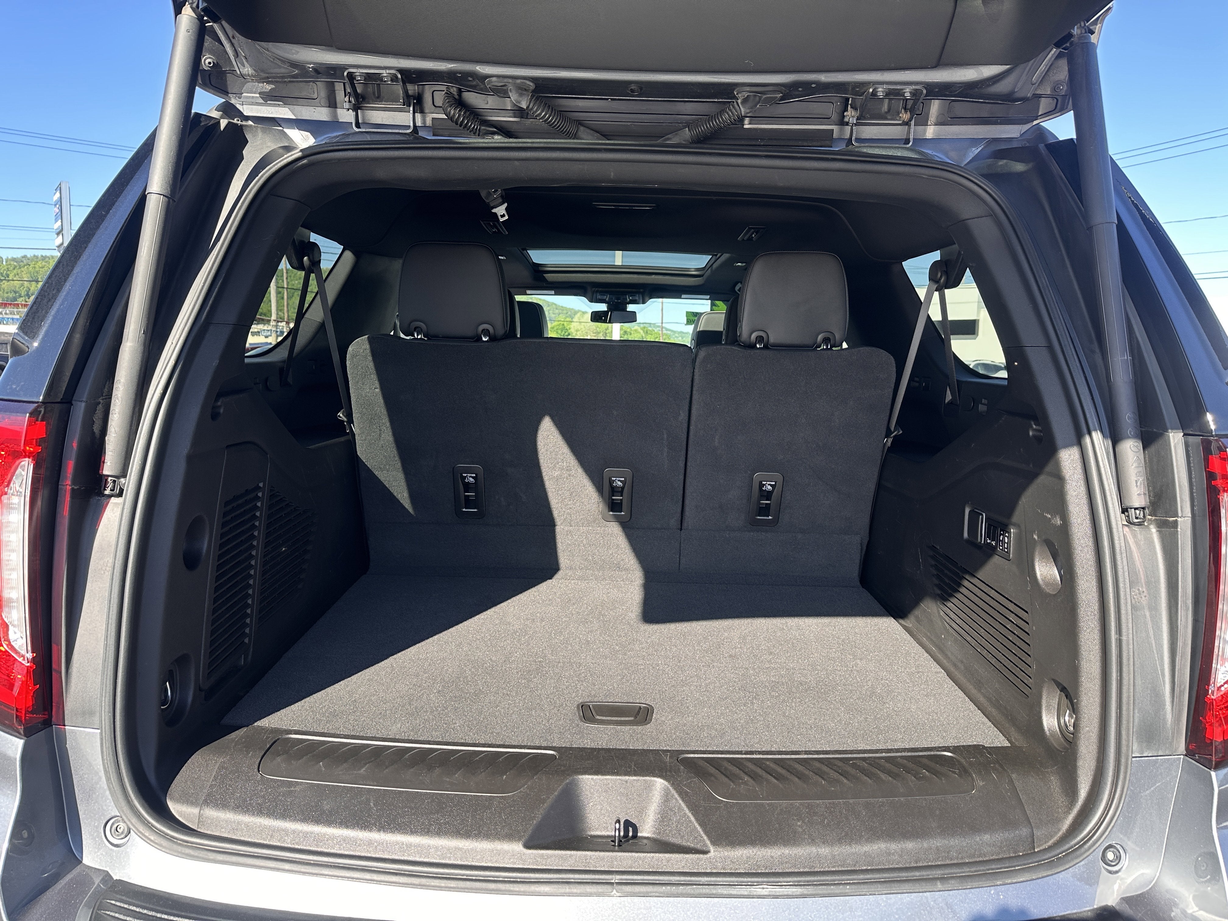 2022 GMC Yukon XL SLT