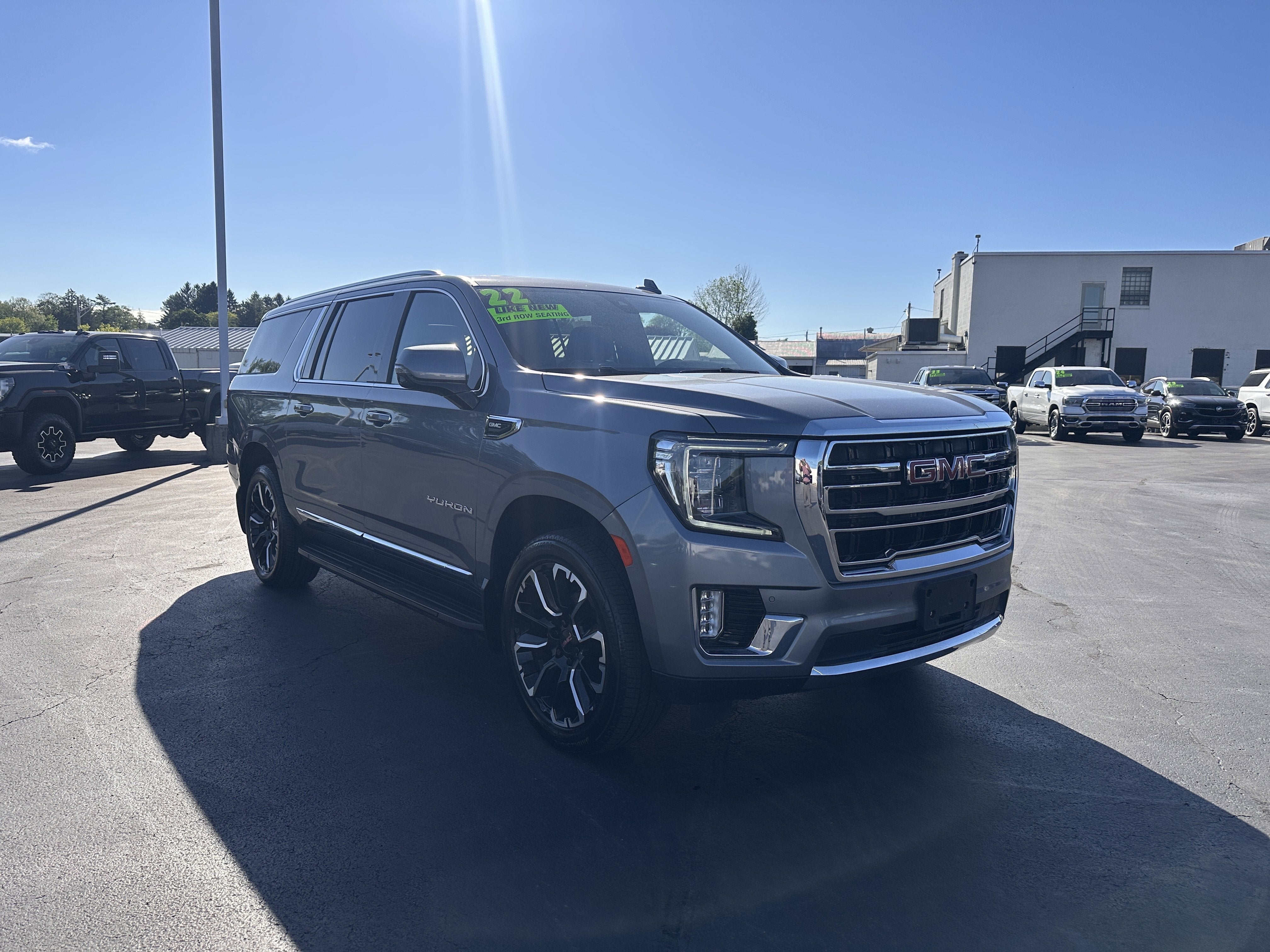 2022 GMC Yukon XL SLT