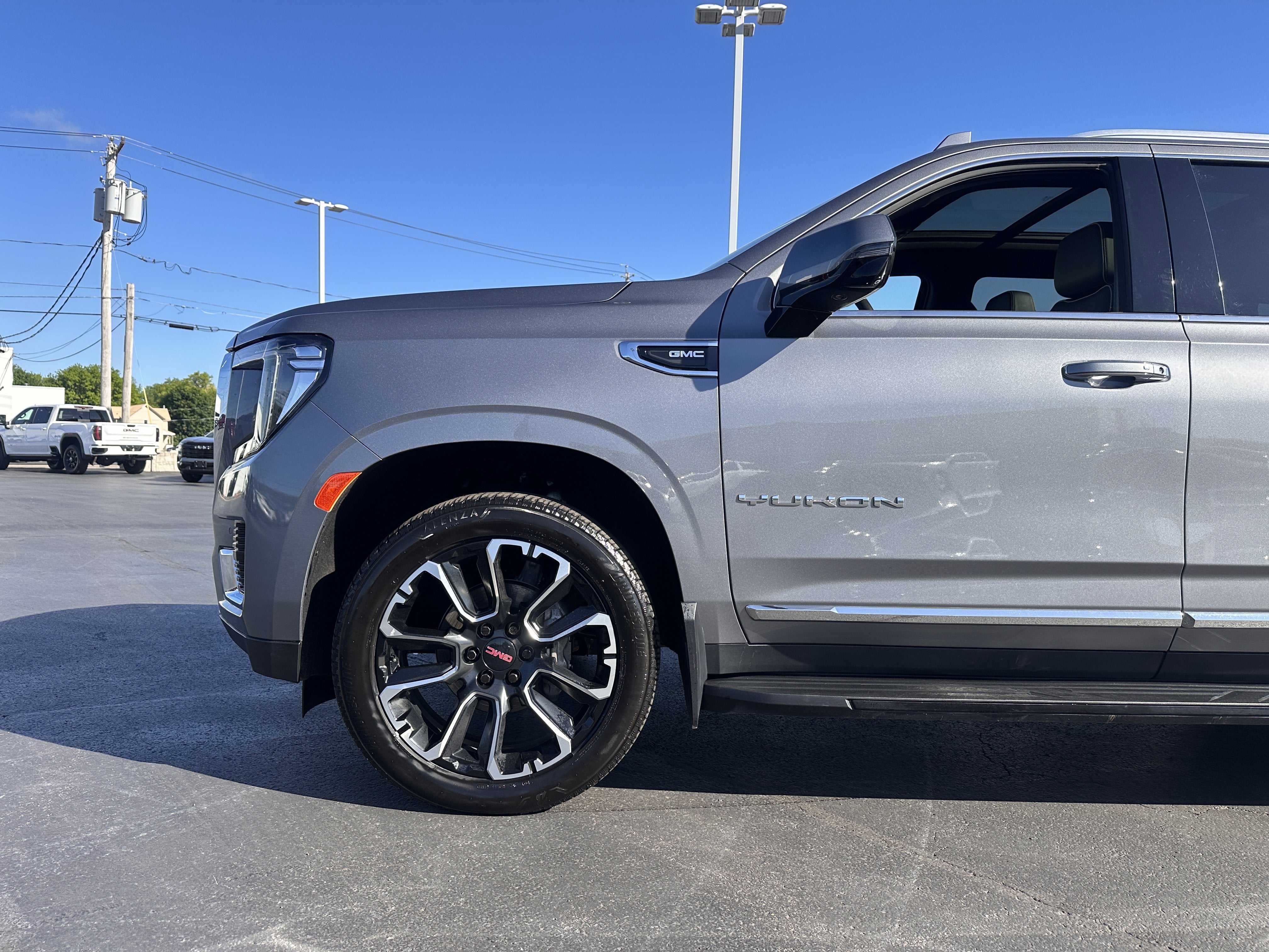 2022 GMC Yukon XL SLT