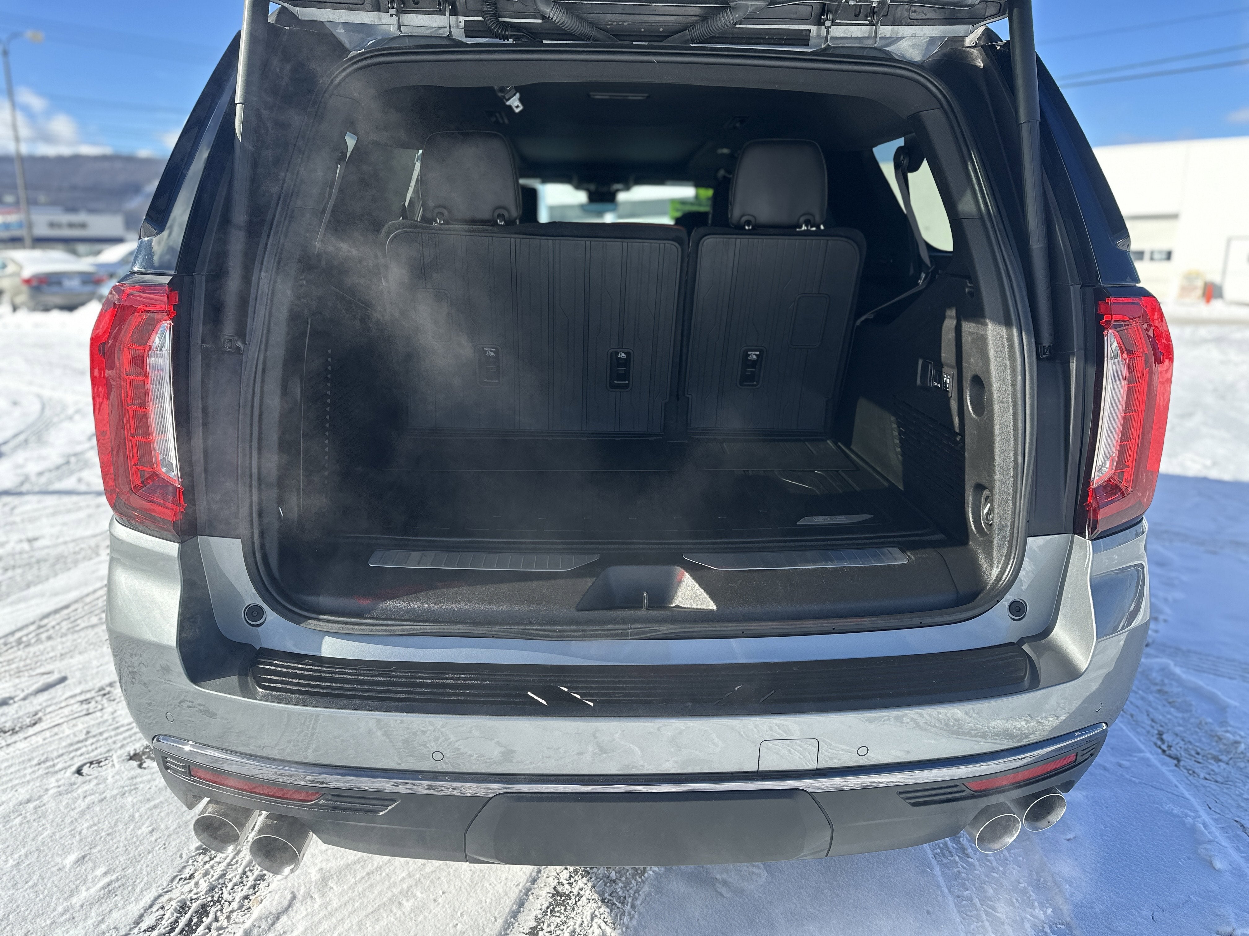 2024 GMC Yukon XL Denali Ultimate