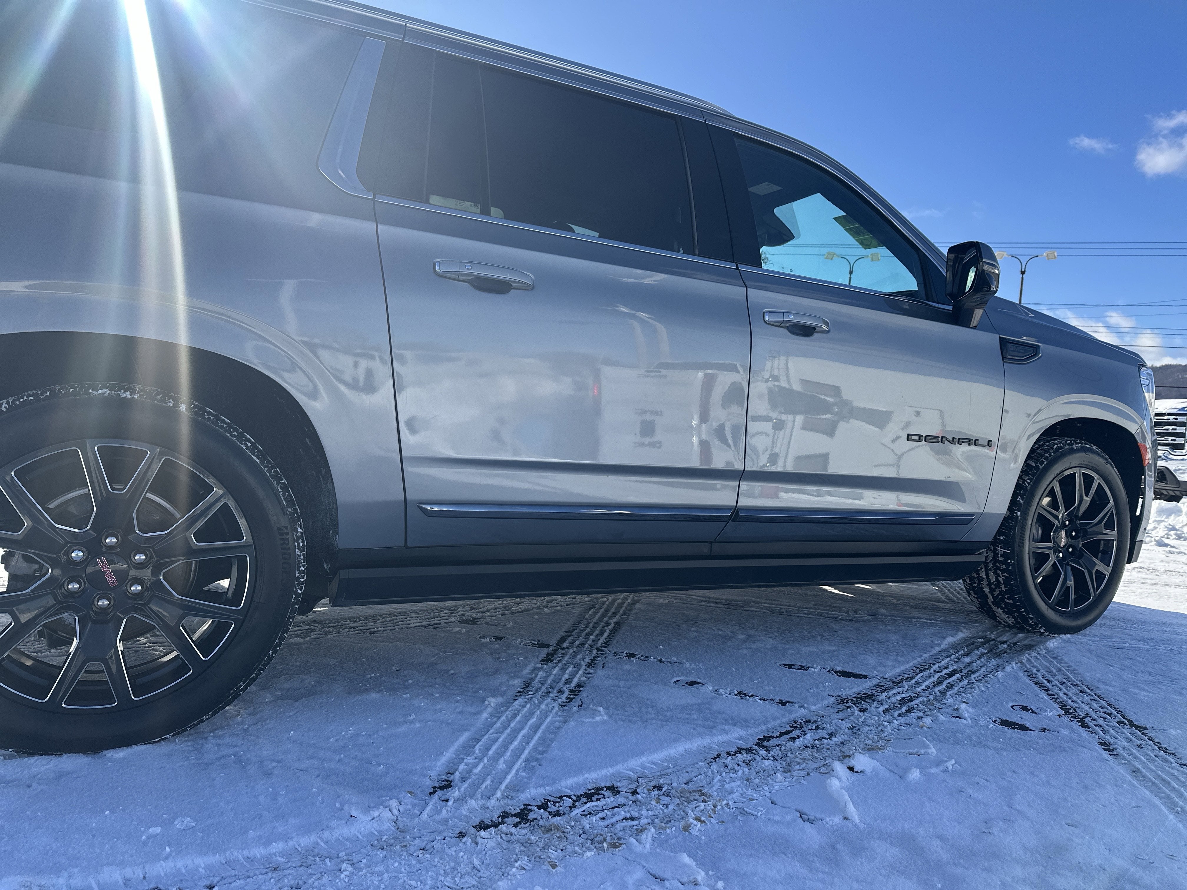 2024 GMC Yukon XL Denali Ultimate