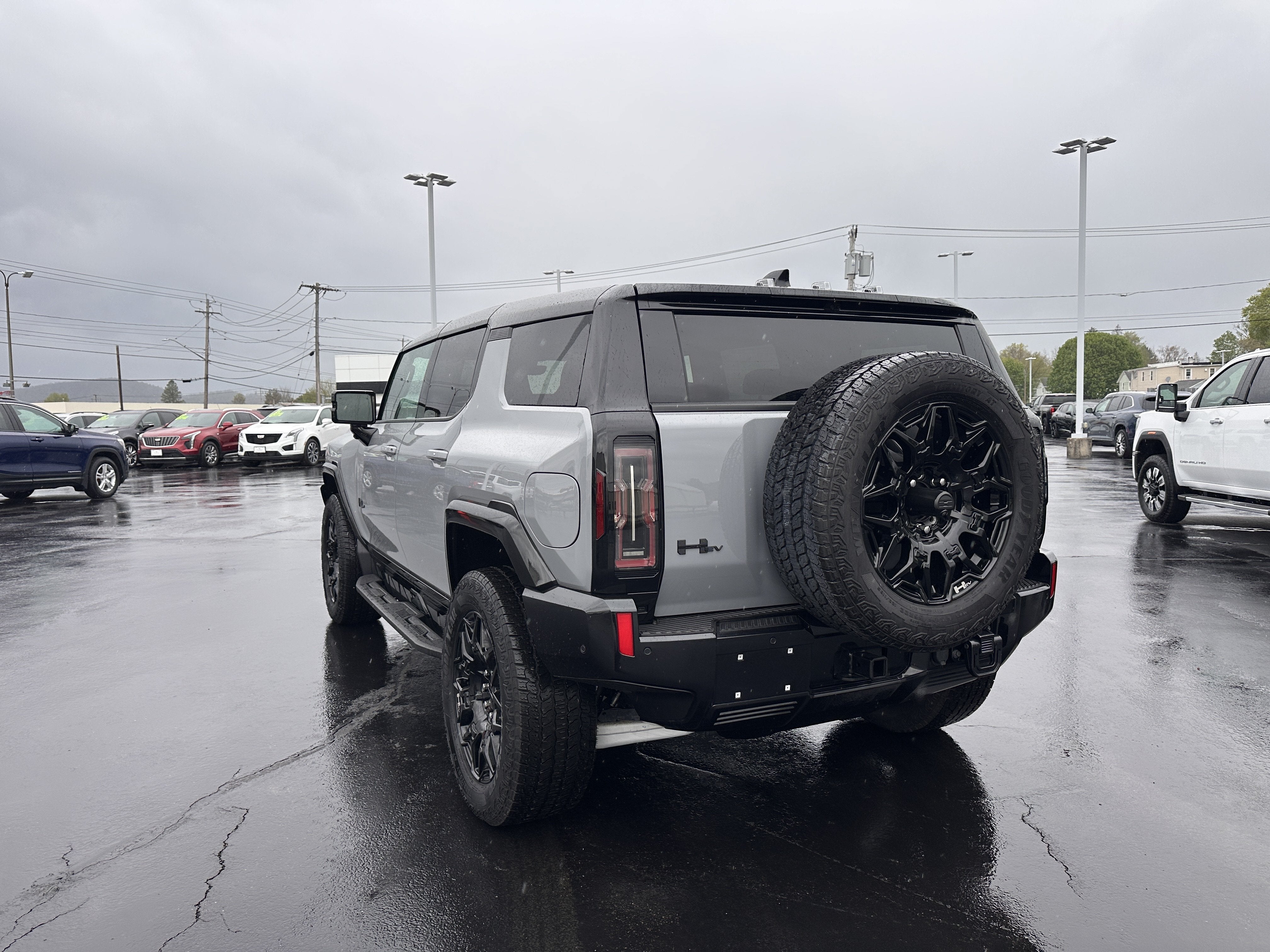 2025 GMC HUMMER EV SUV 2X