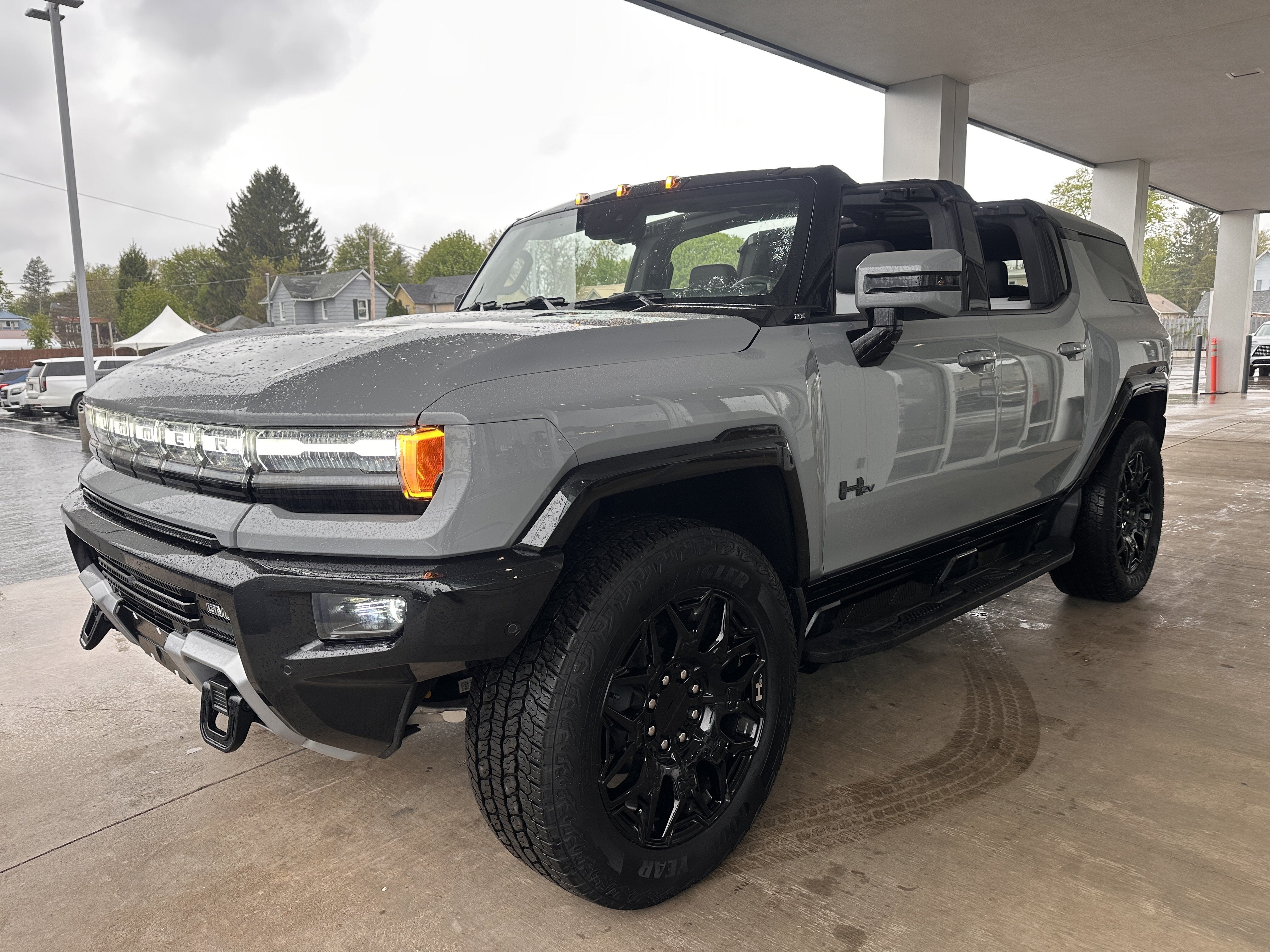 2025 GMC HUMMER EV SUV 2X