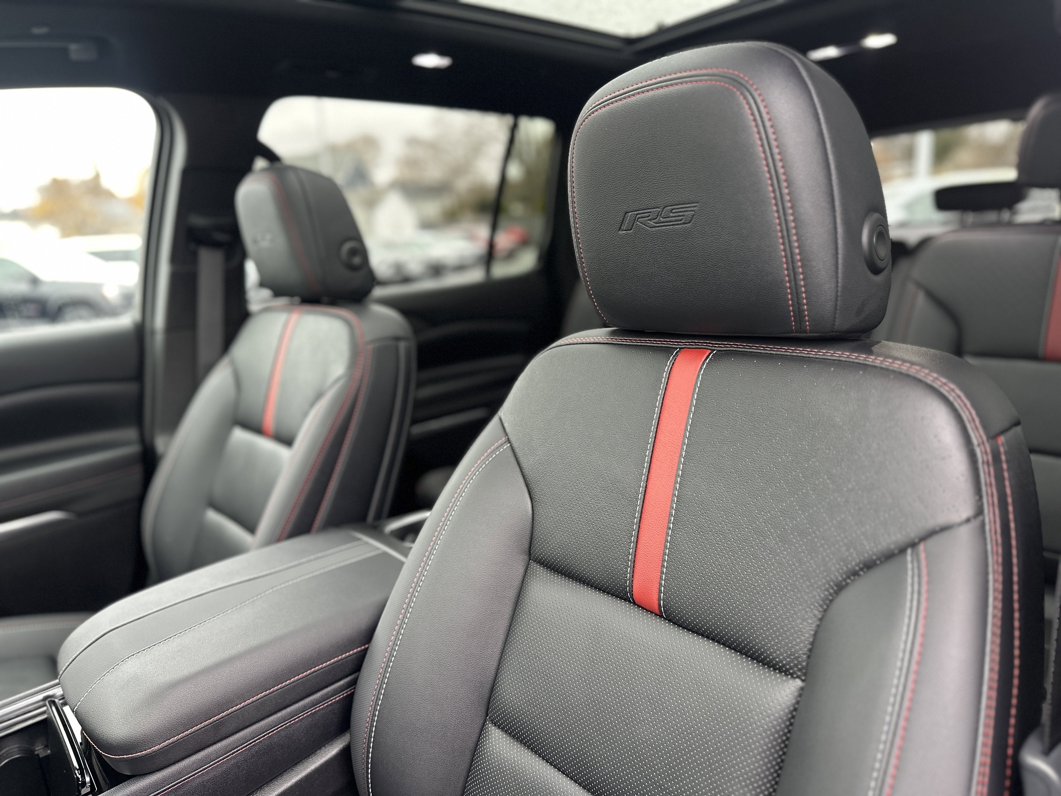 2025 Chevrolet Traverse RS