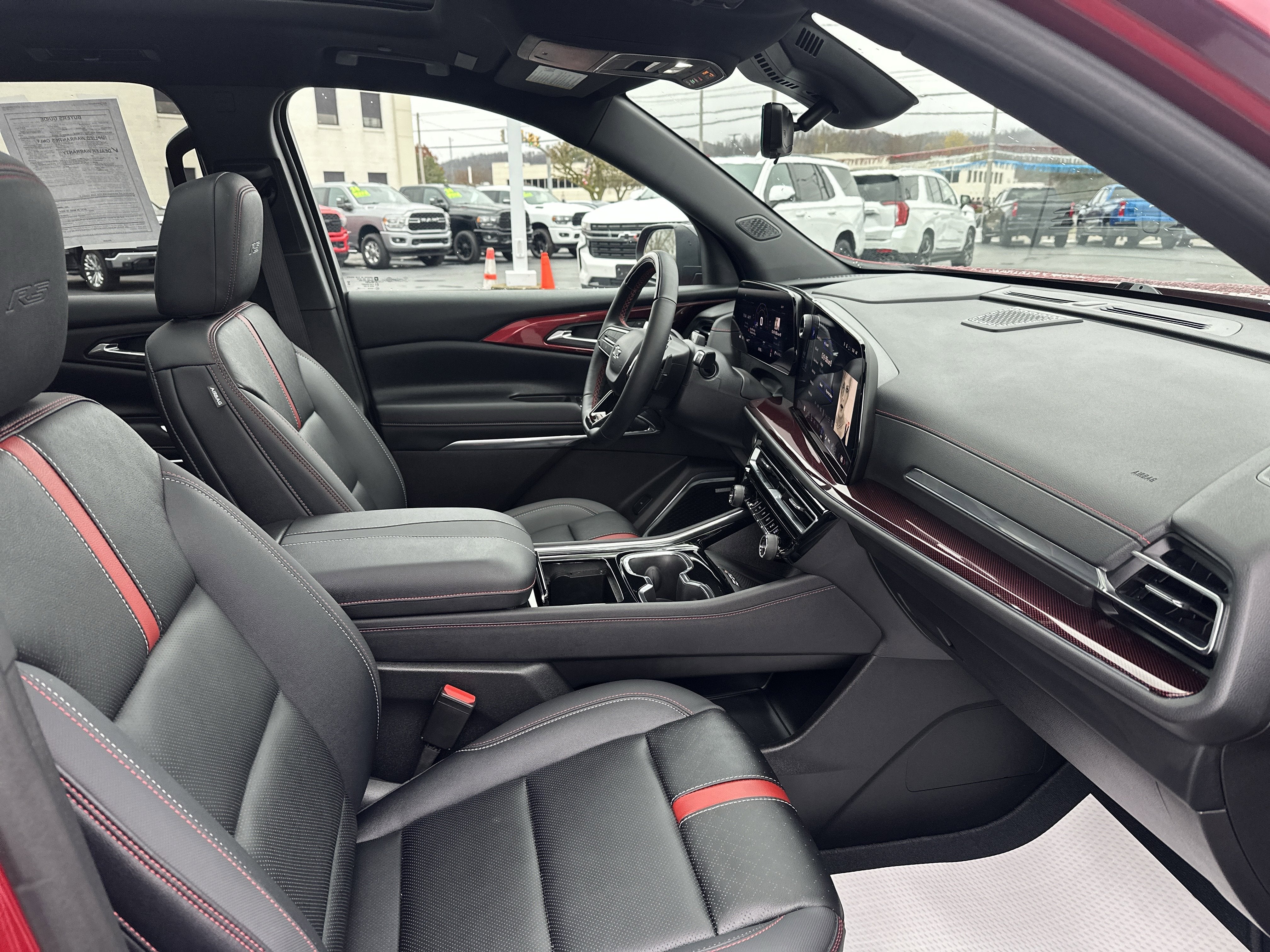 2025 Chevrolet Traverse RS