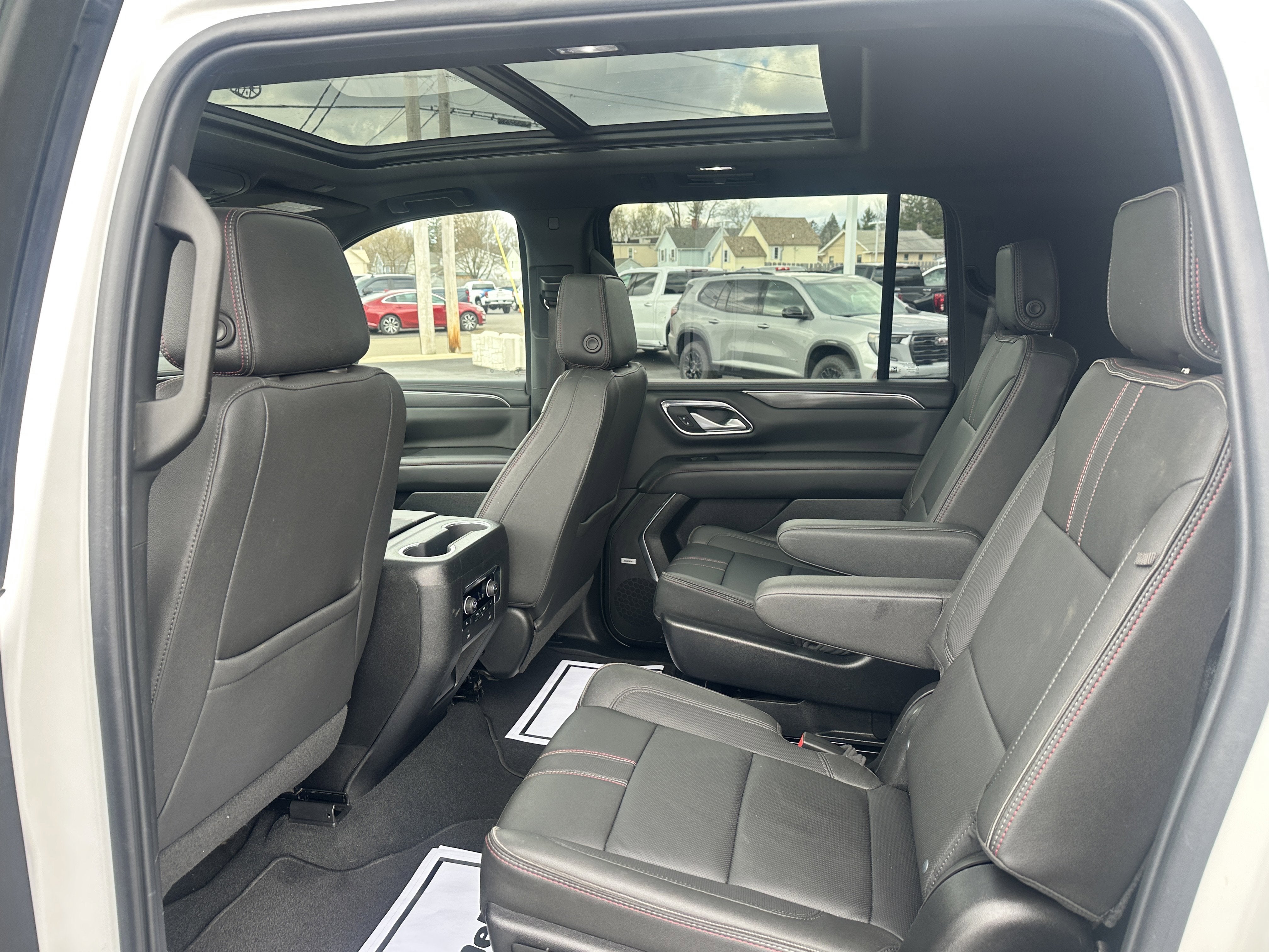 2022 Chevrolet Suburban RST