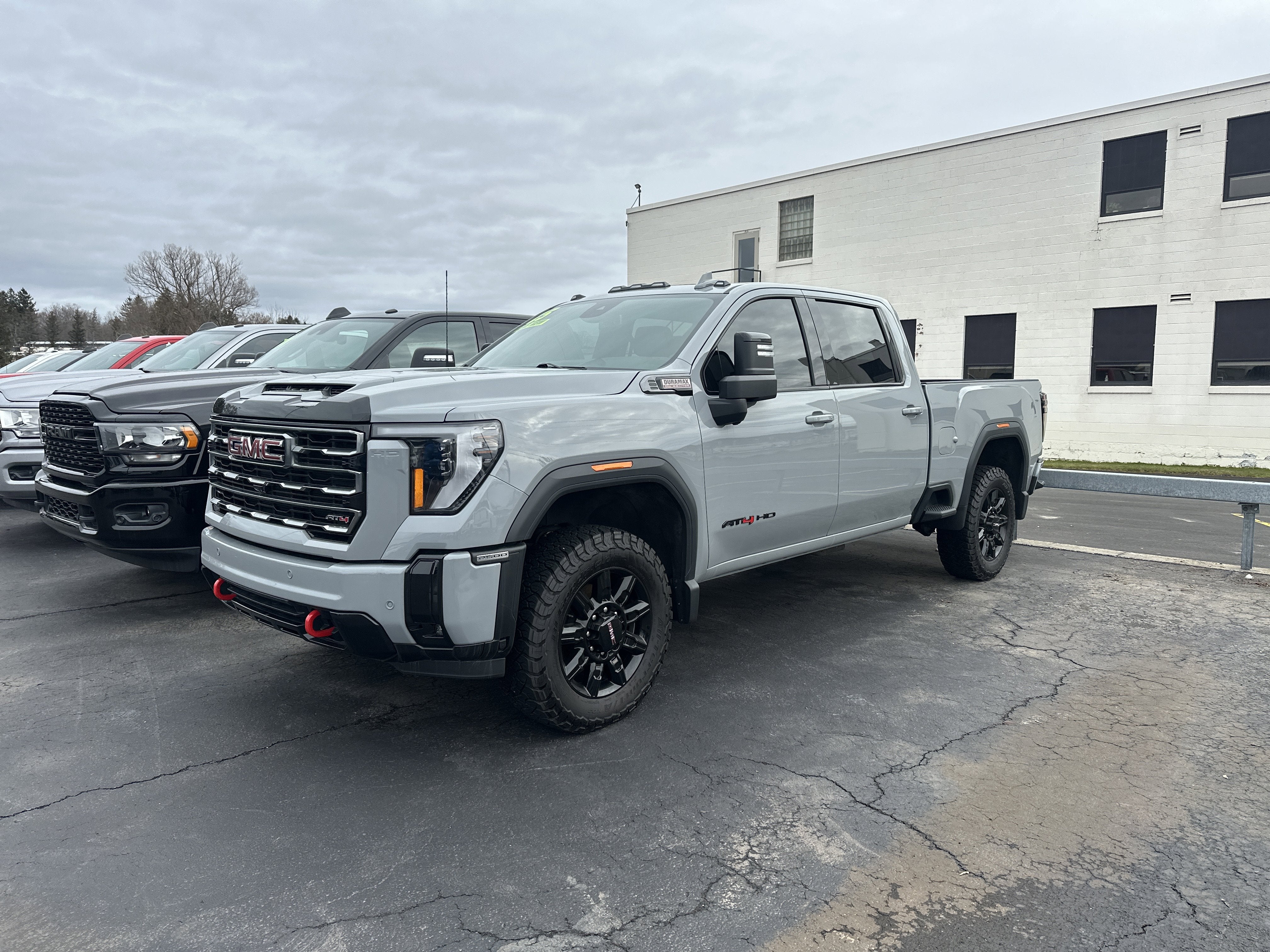 2025 GMC Sierra 2500 HD AT4