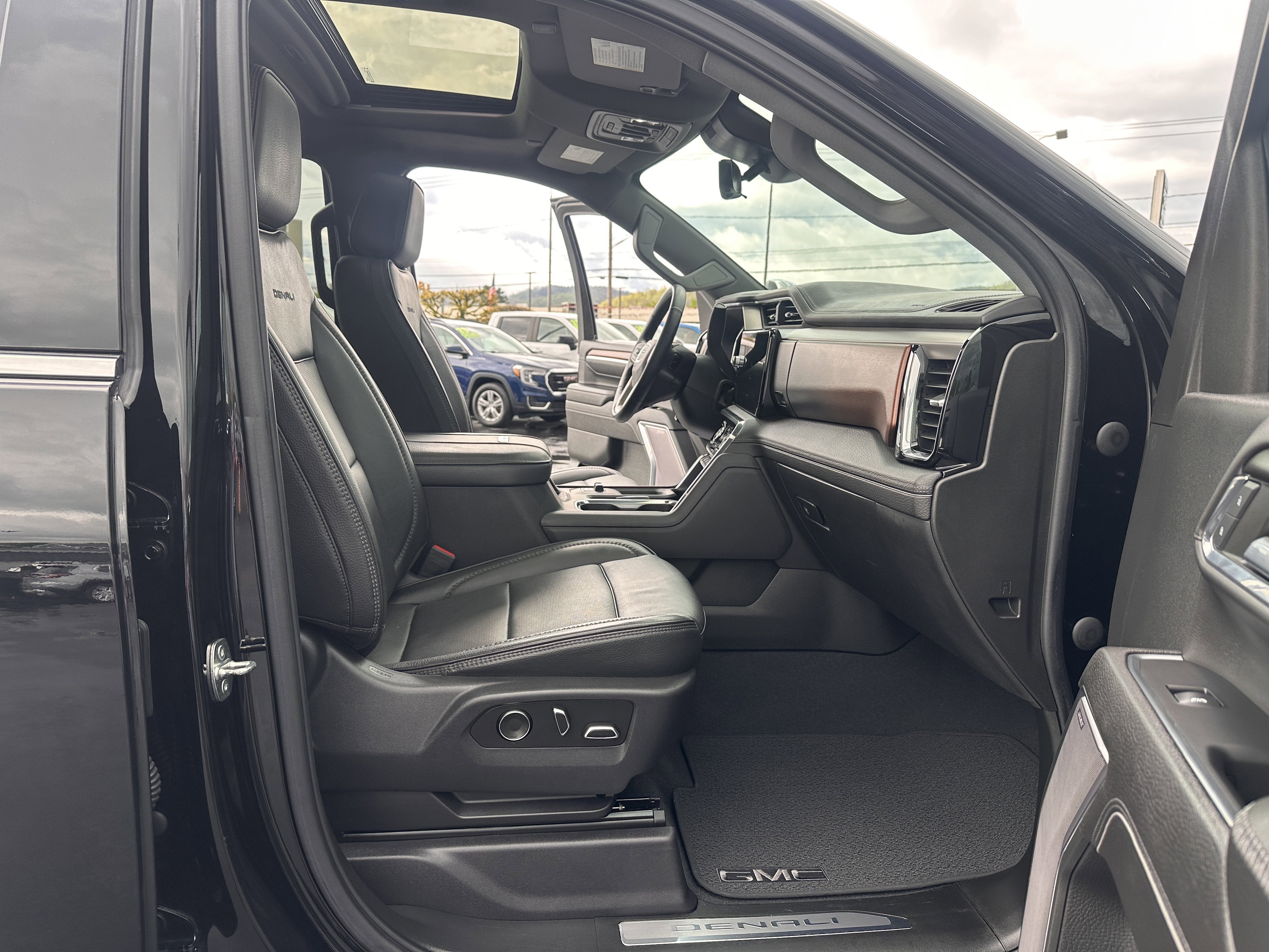 2024 GMC Sierra 2500 HD Denali