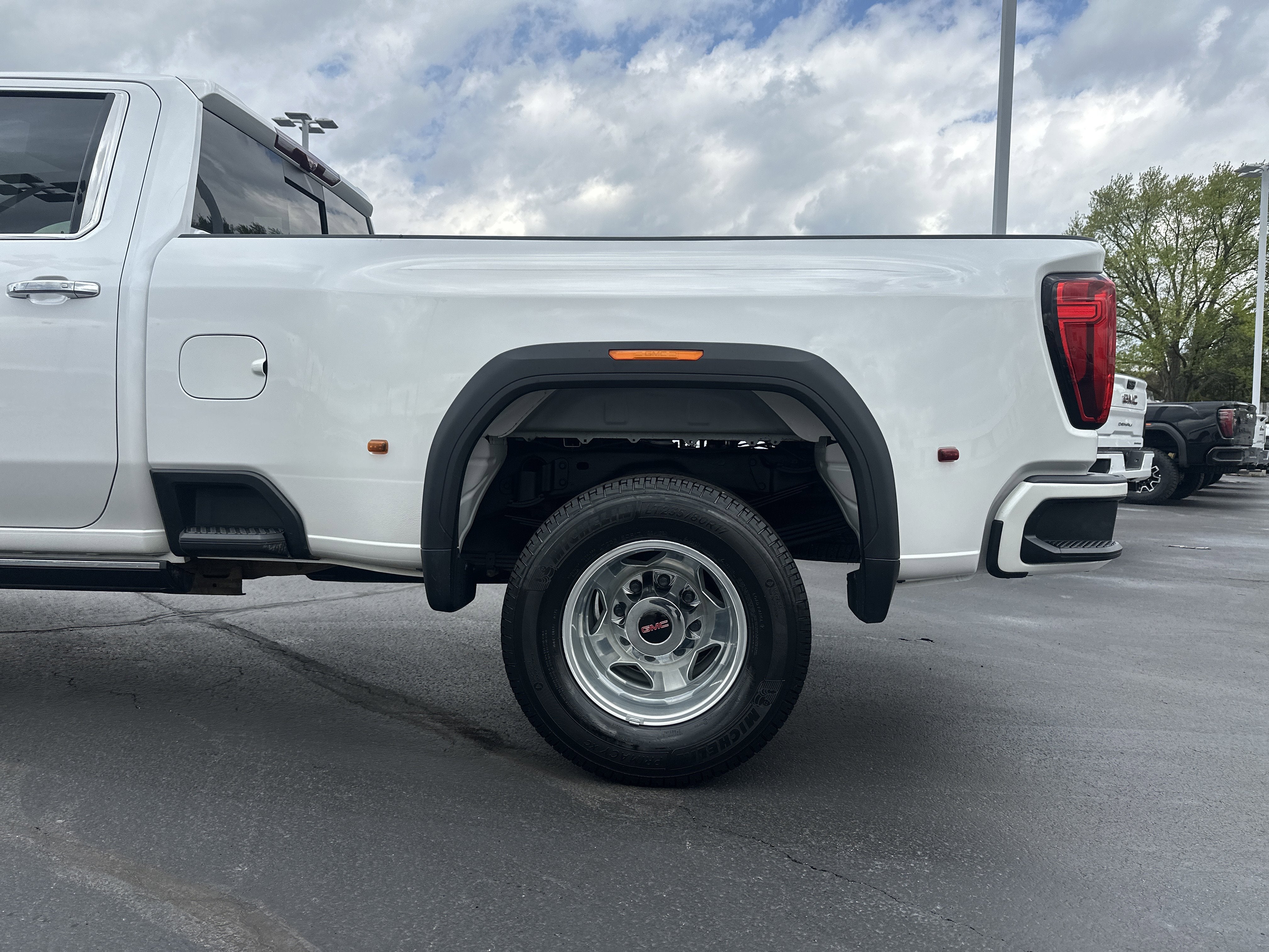 2023 GMC Sierra 3500 HD Denali