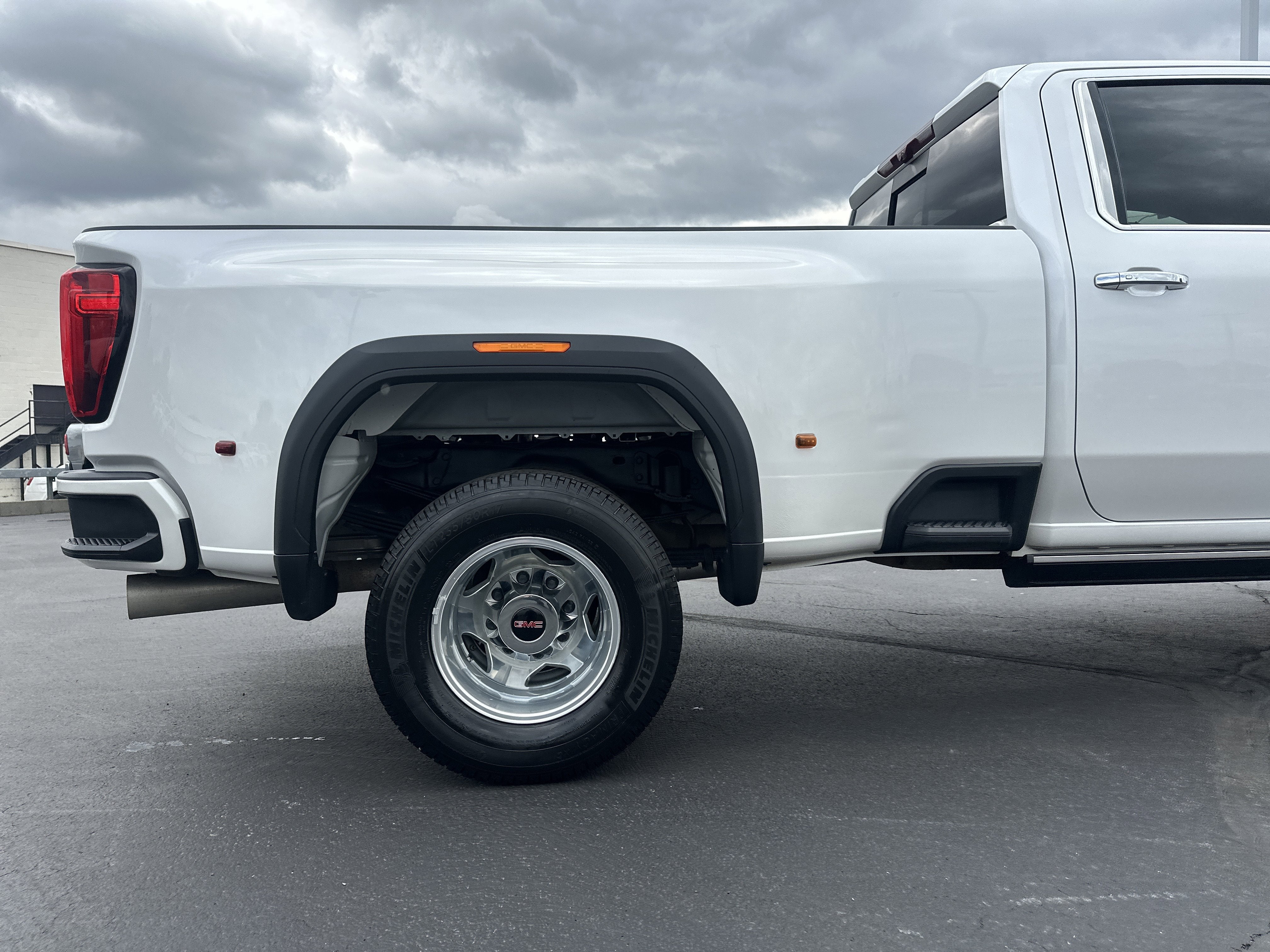 2023 GMC Sierra 3500 HD Denali