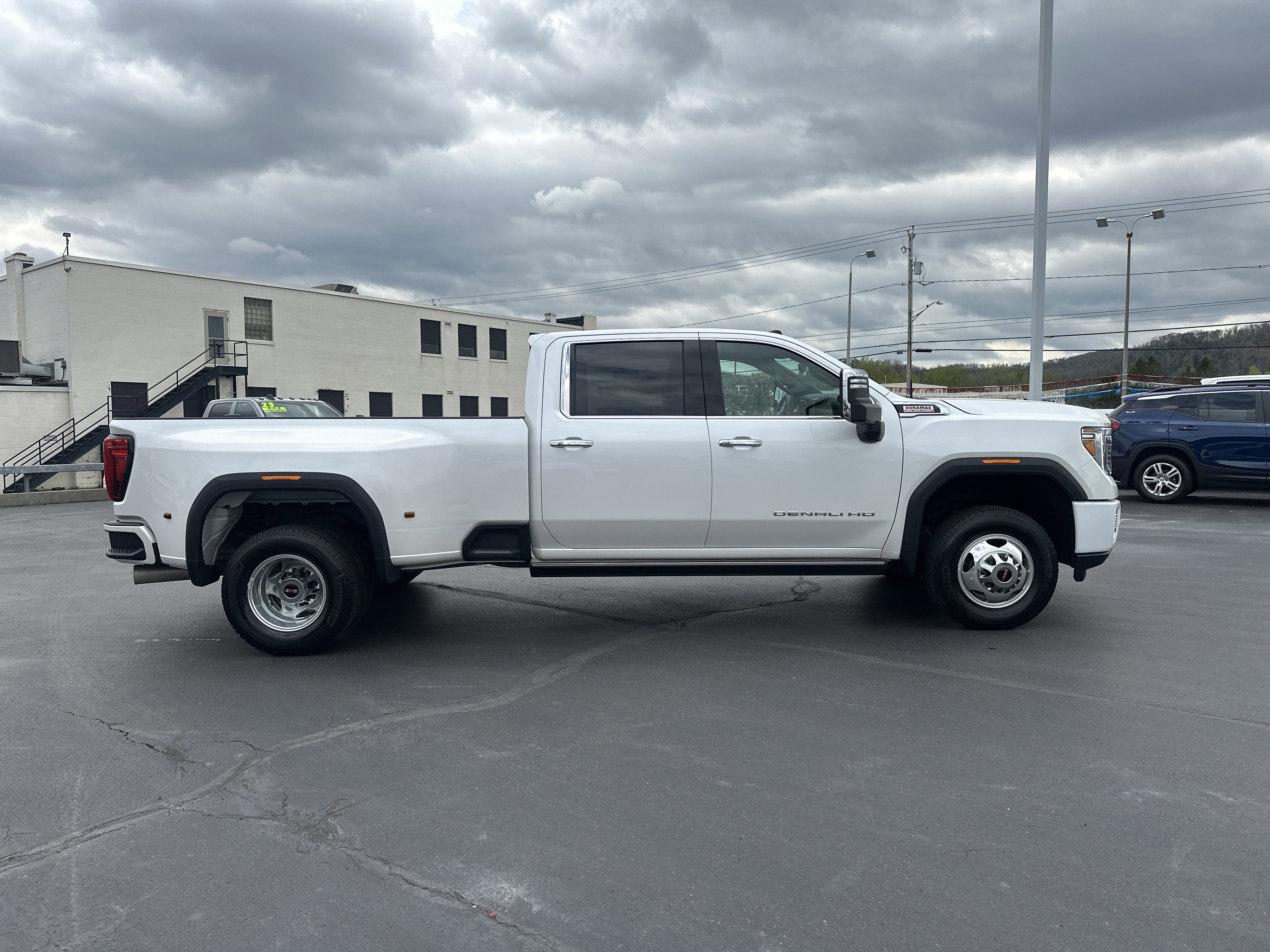 2023 GMC Sierra 3500 HD Denali