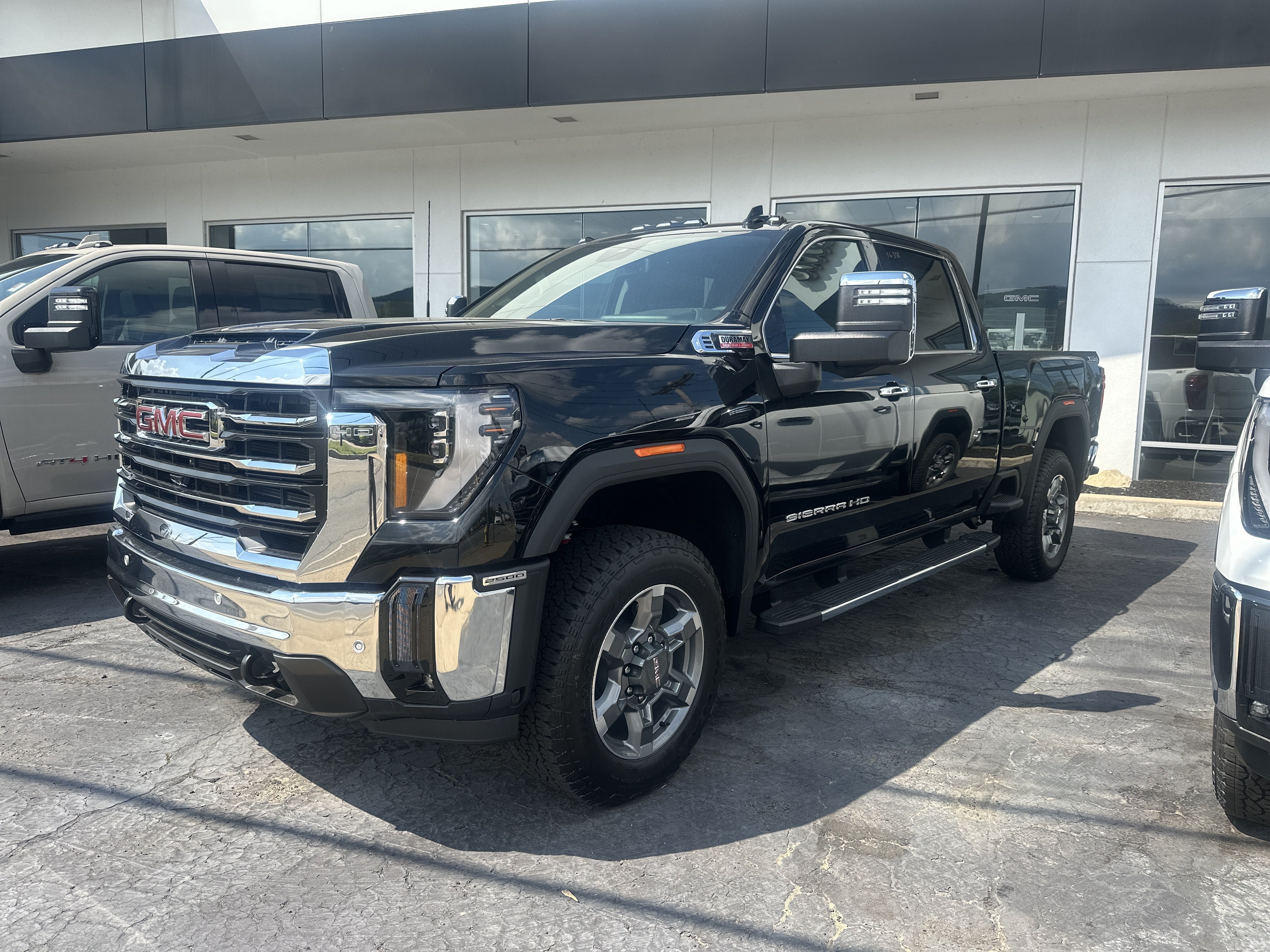 2026 GMC Sierra 2500 HD SLT
