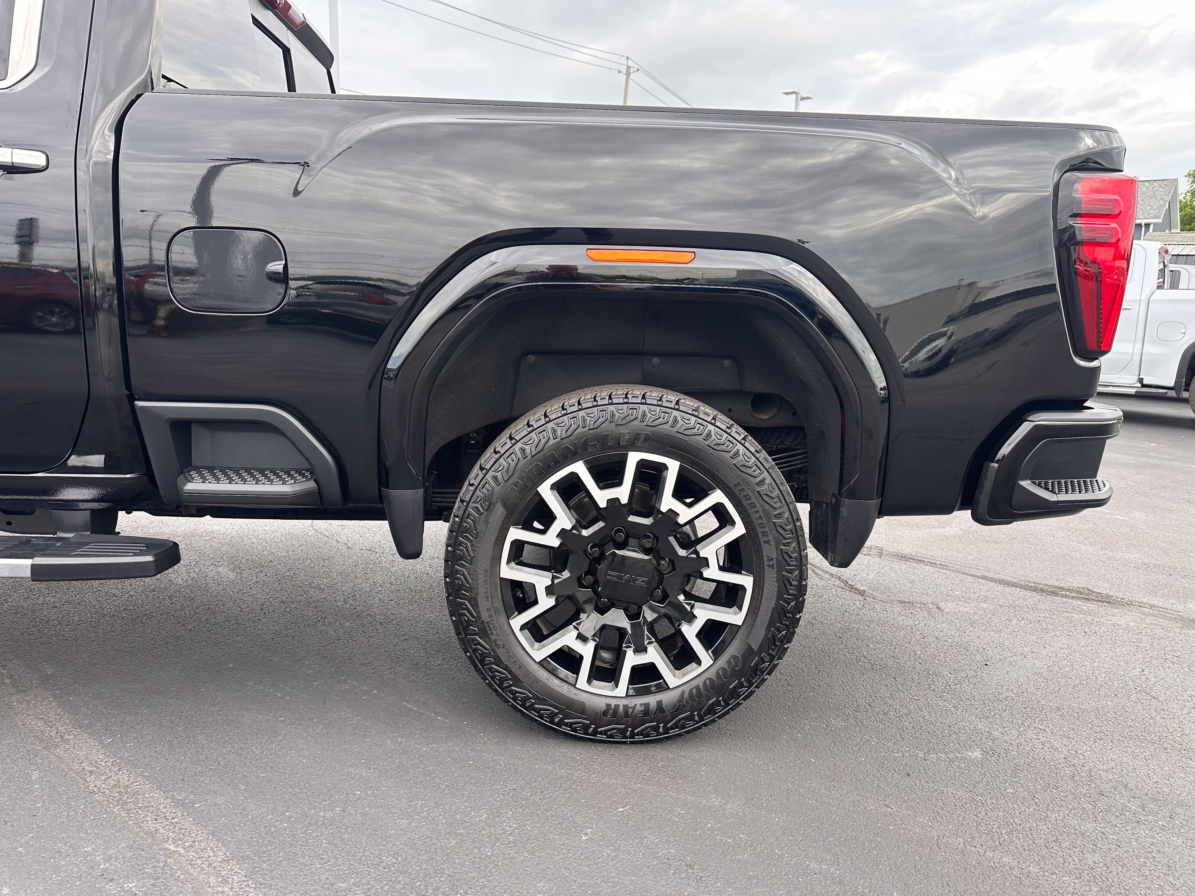 2025 GMC Sierra 2500 HD Denali