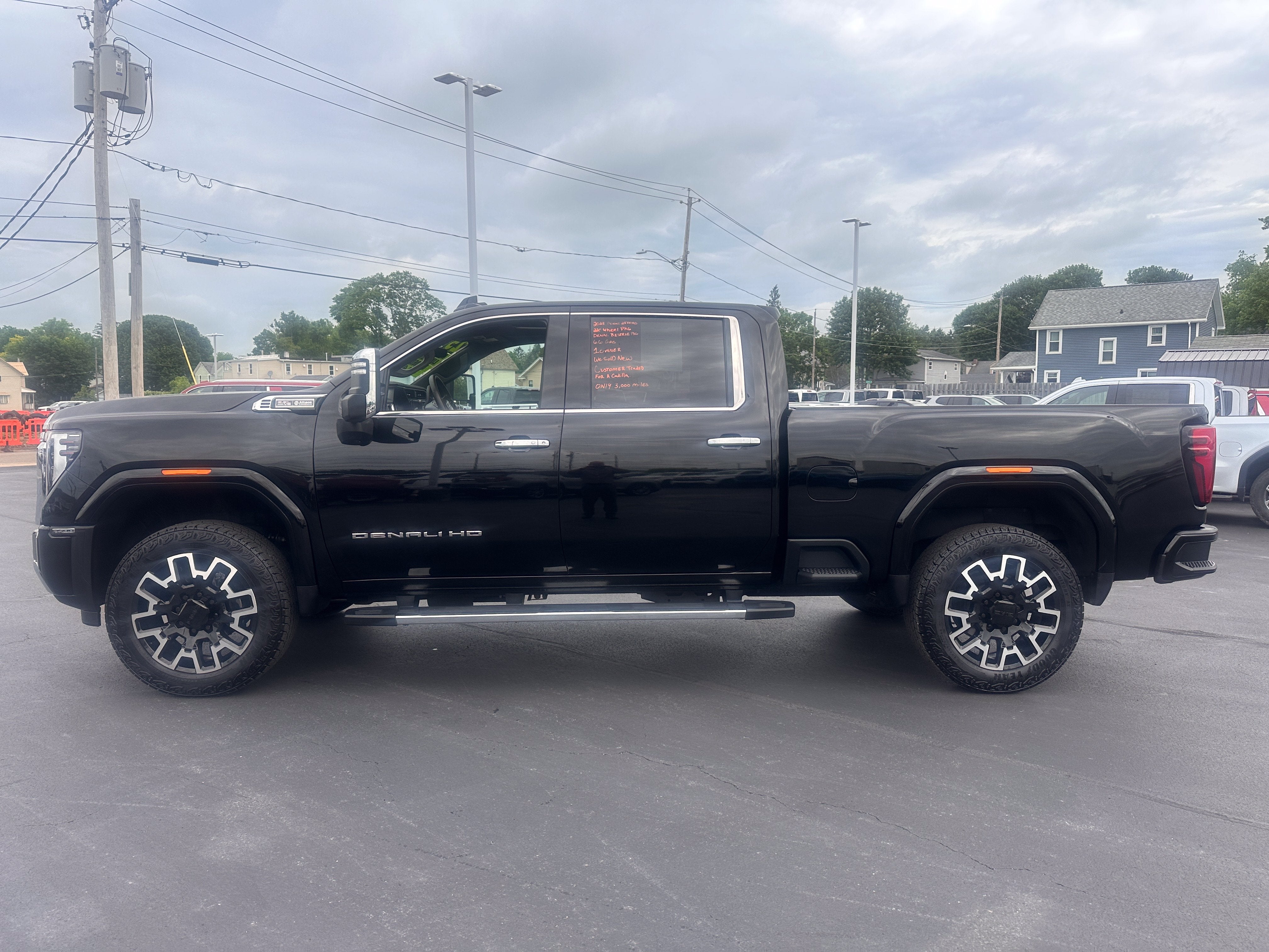 2025 GMC Sierra 2500 HD Denali