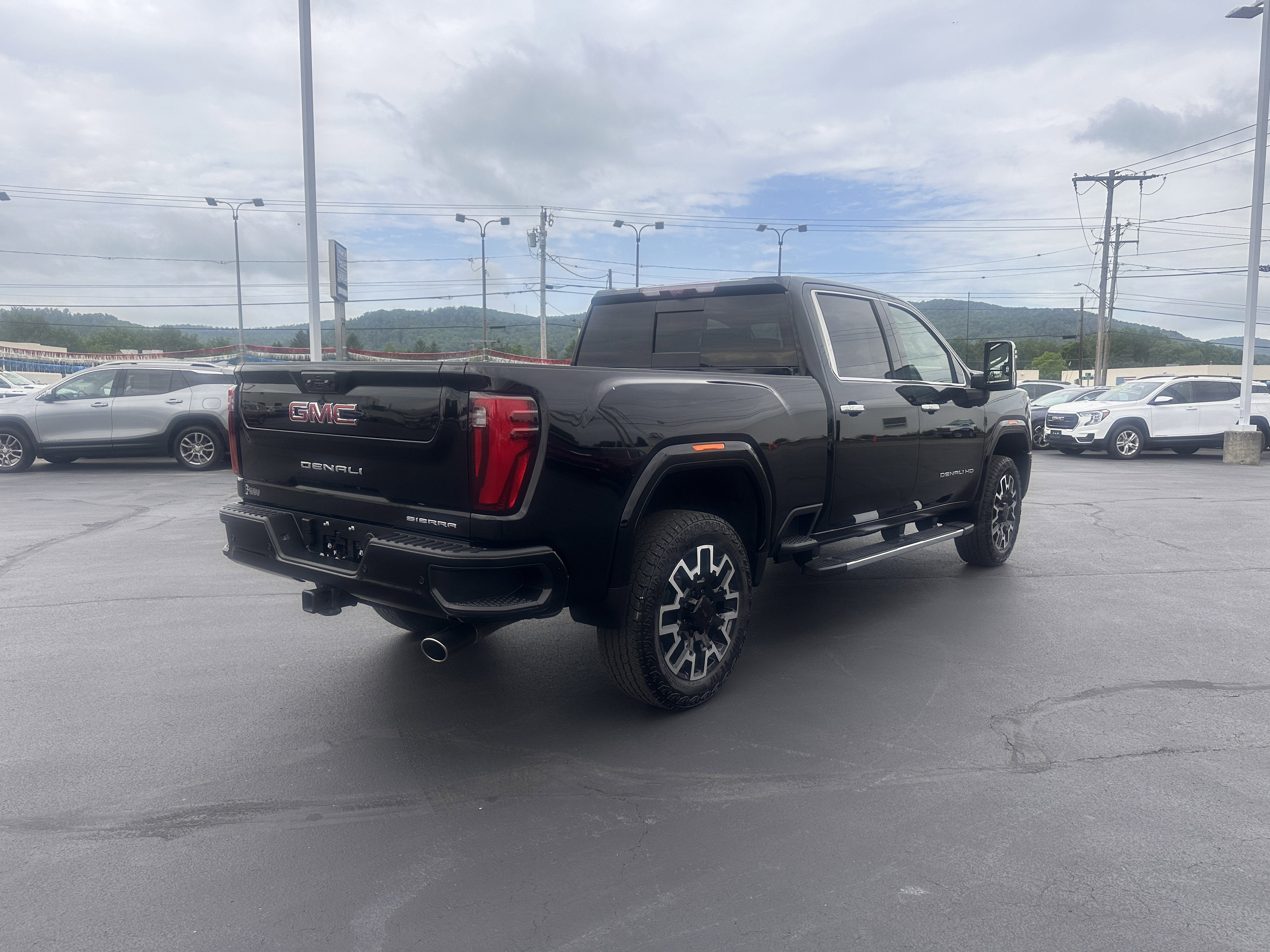 2025 GMC Sierra 2500 HD Denali