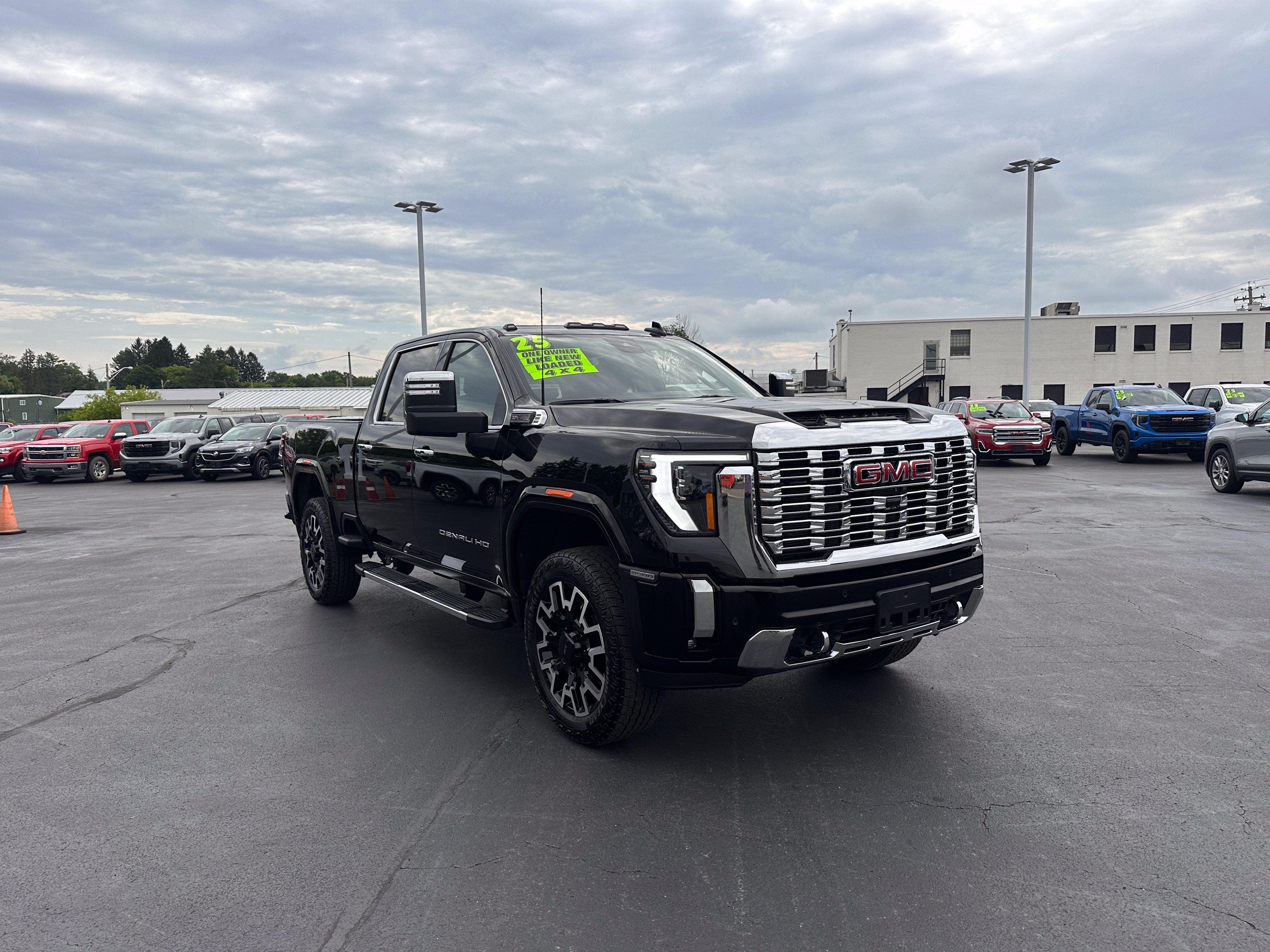 2025 GMC Sierra 2500 HD Denali