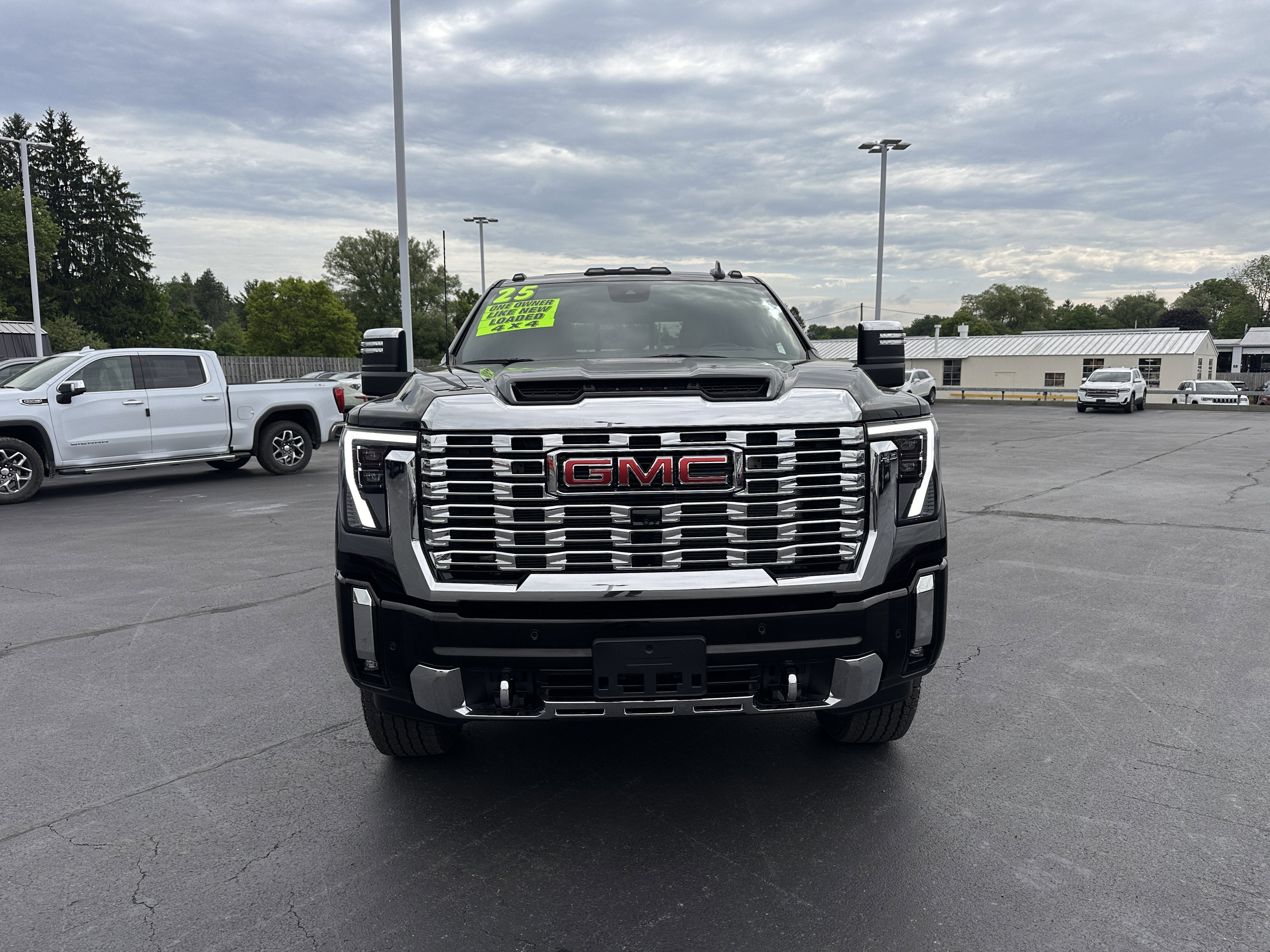 2025 GMC Sierra 2500 HD Denali