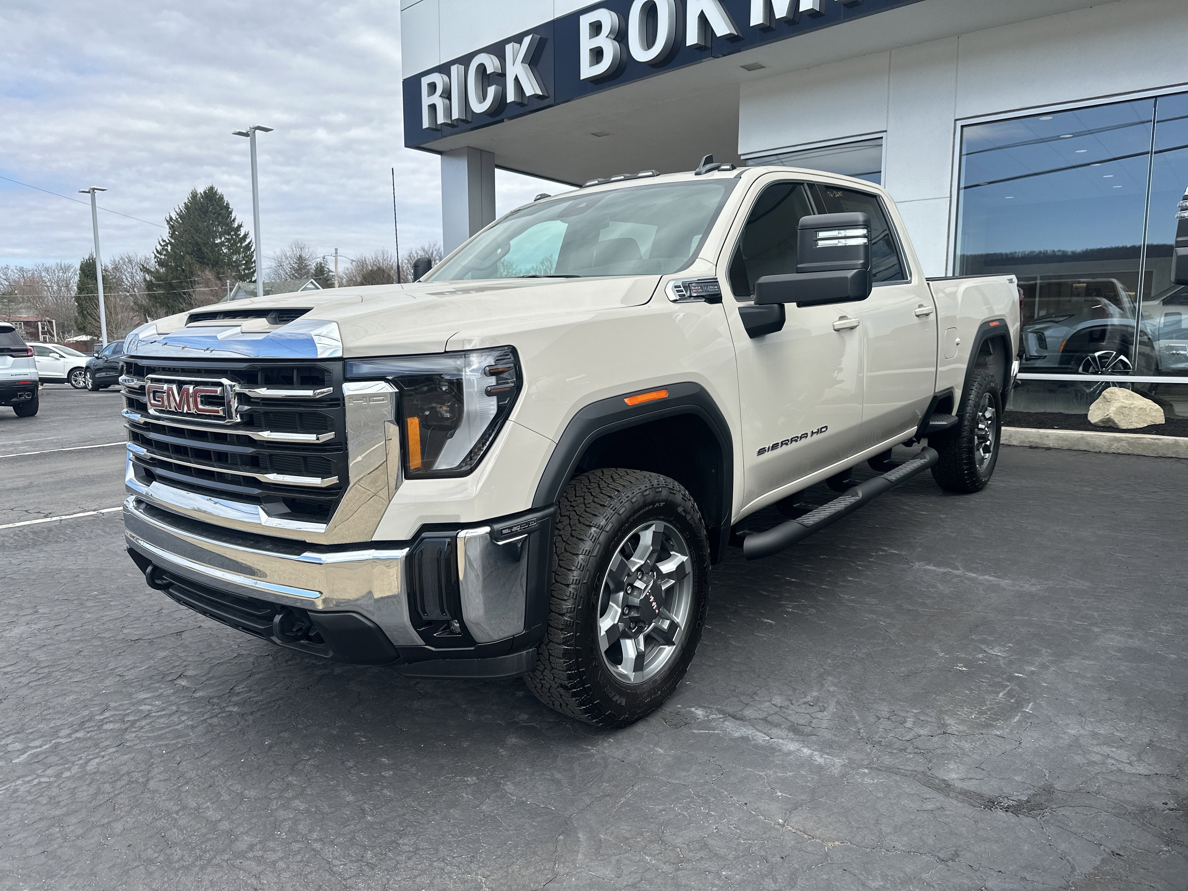 2026 GMC Sierra 3500 HD SLE