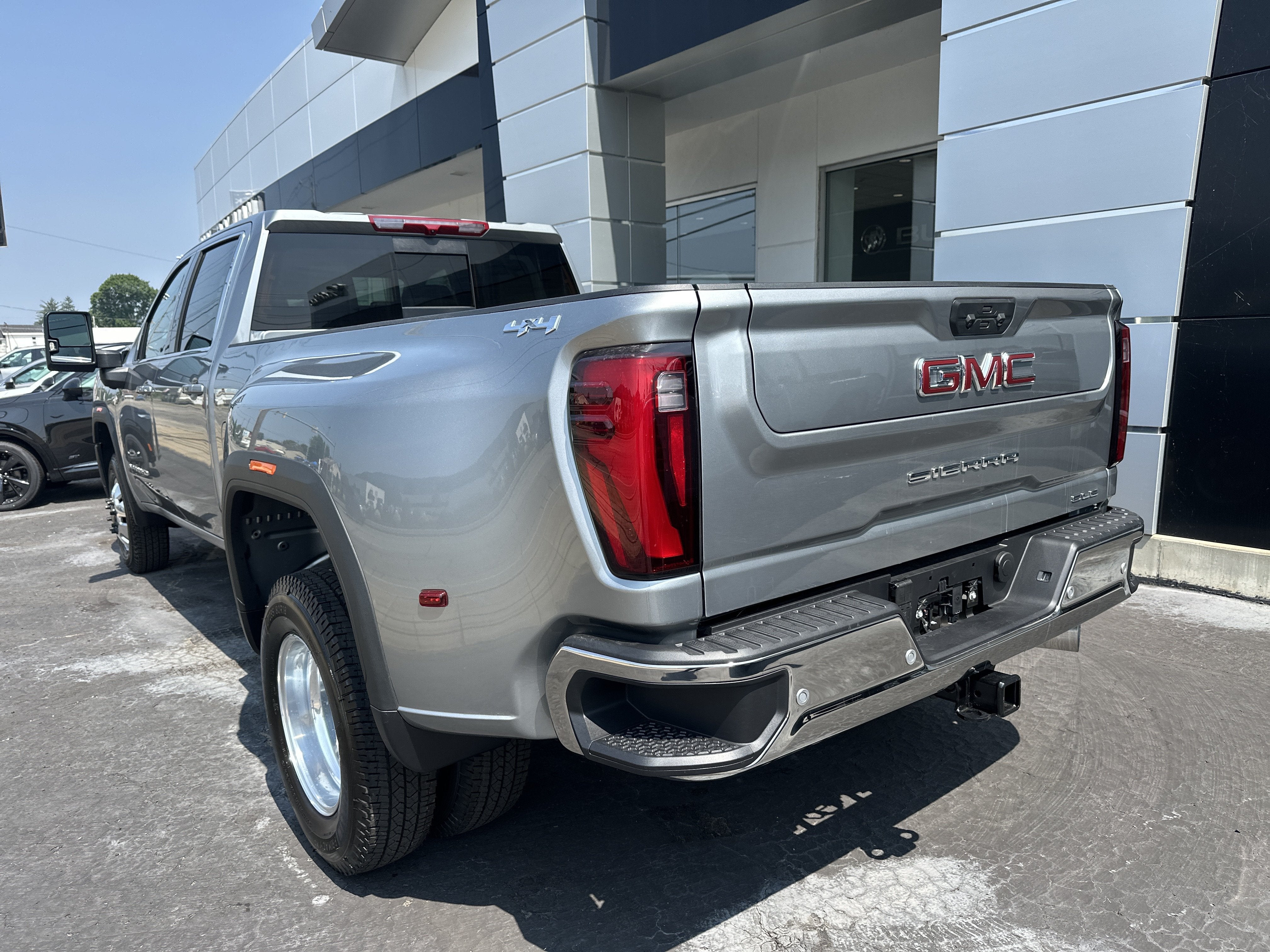 2026 GMC Sierra 3500 HD SLE DRW
