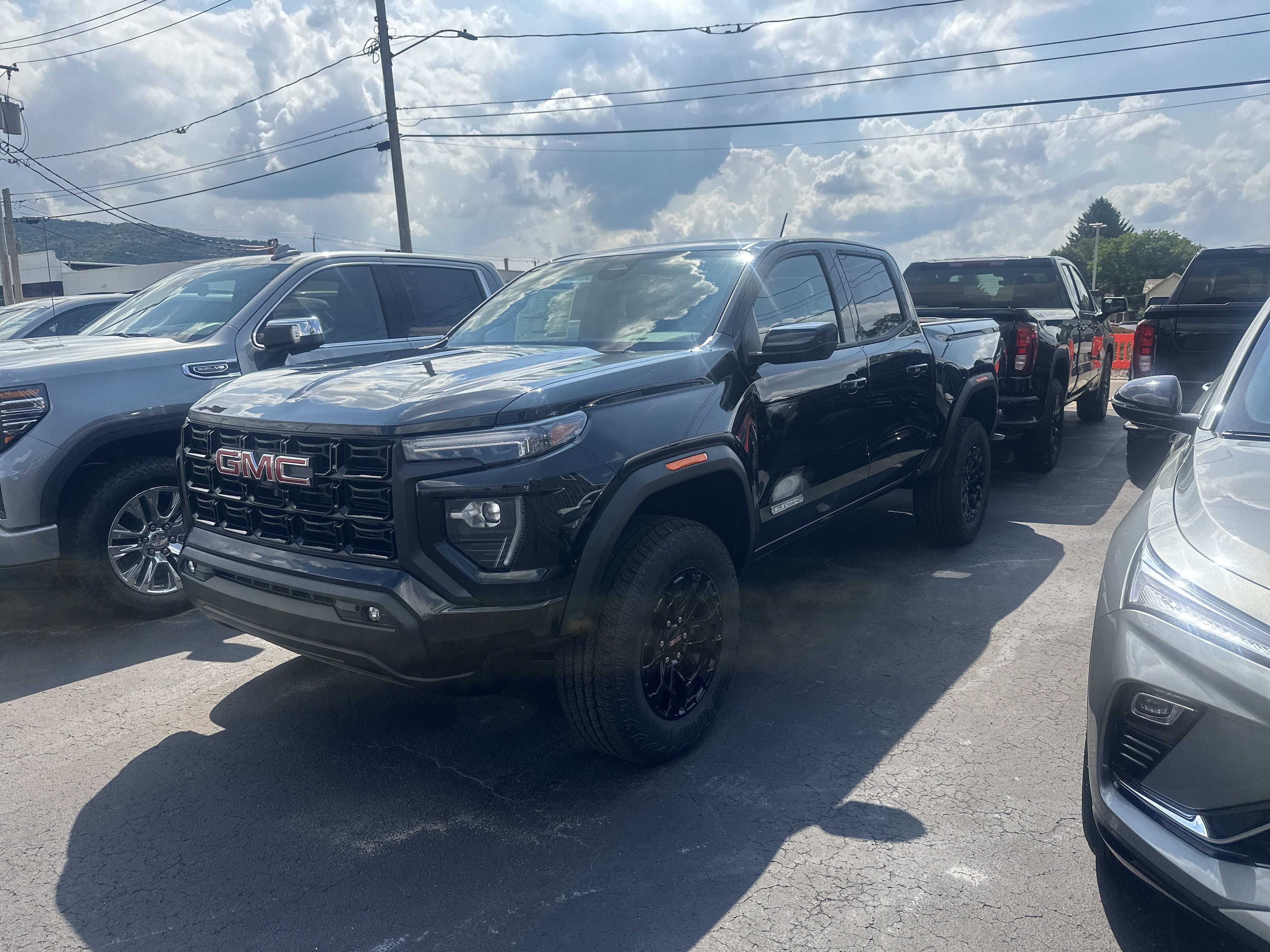 2026 GMC Canyon Elevation