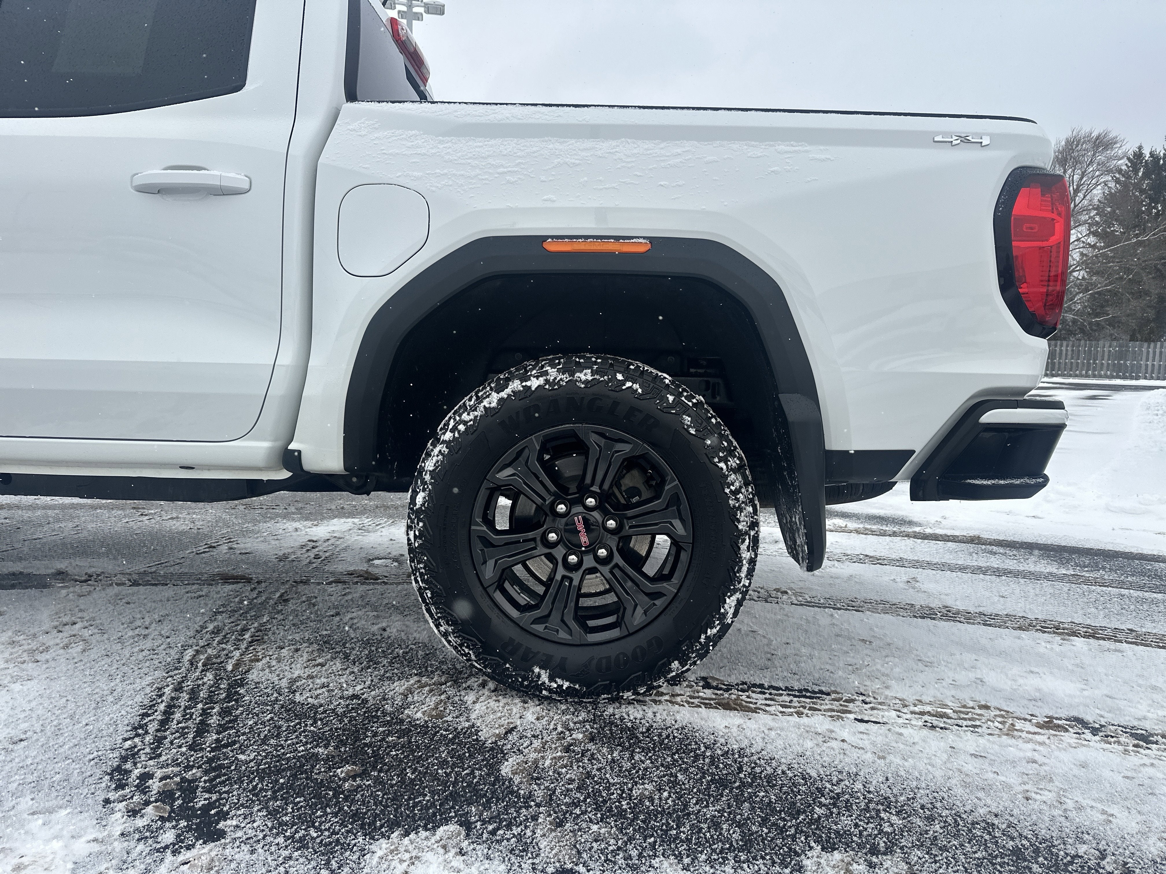 2025 GMC Canyon Elevation