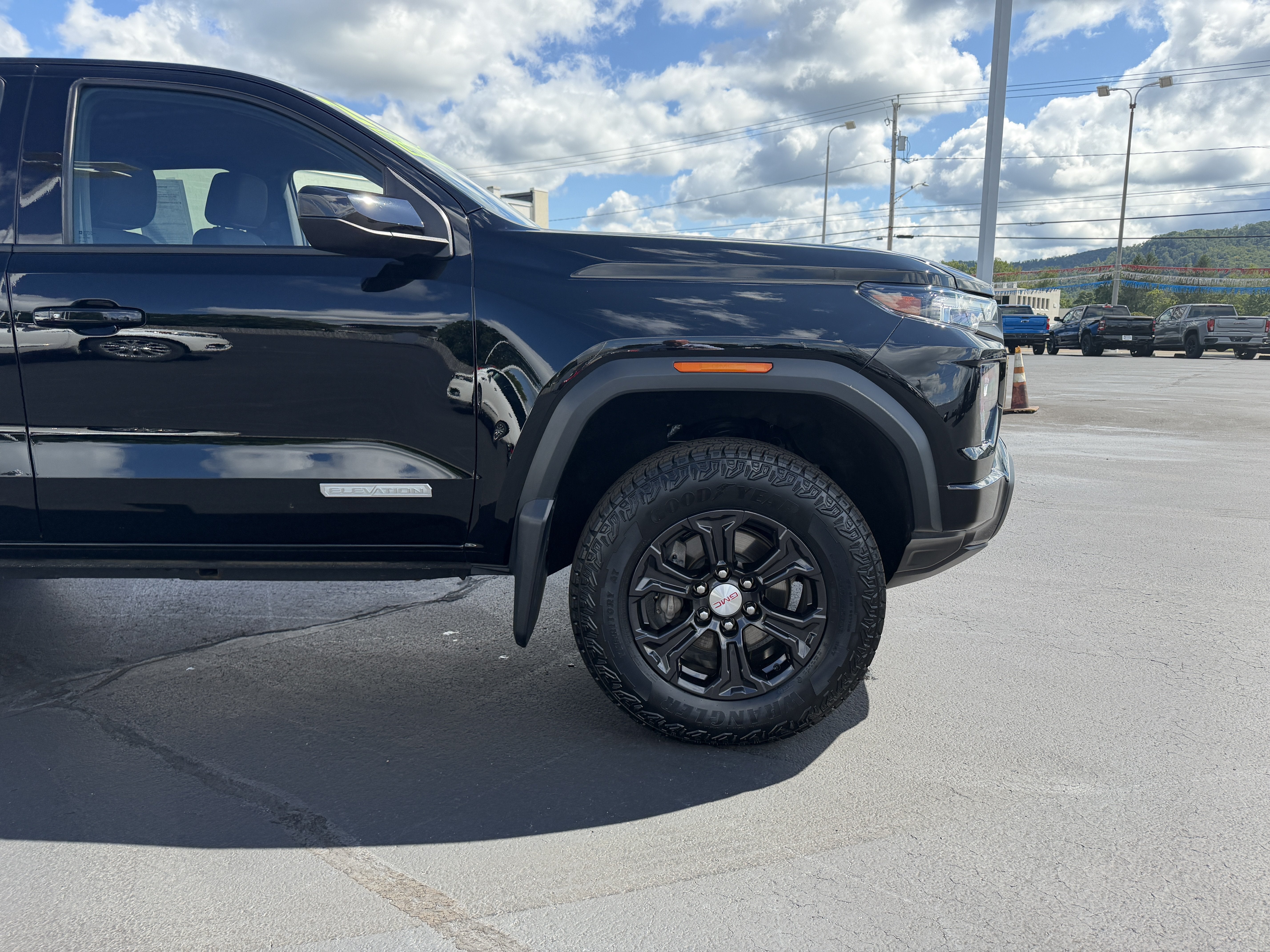 2024 GMC Canyon Elevation