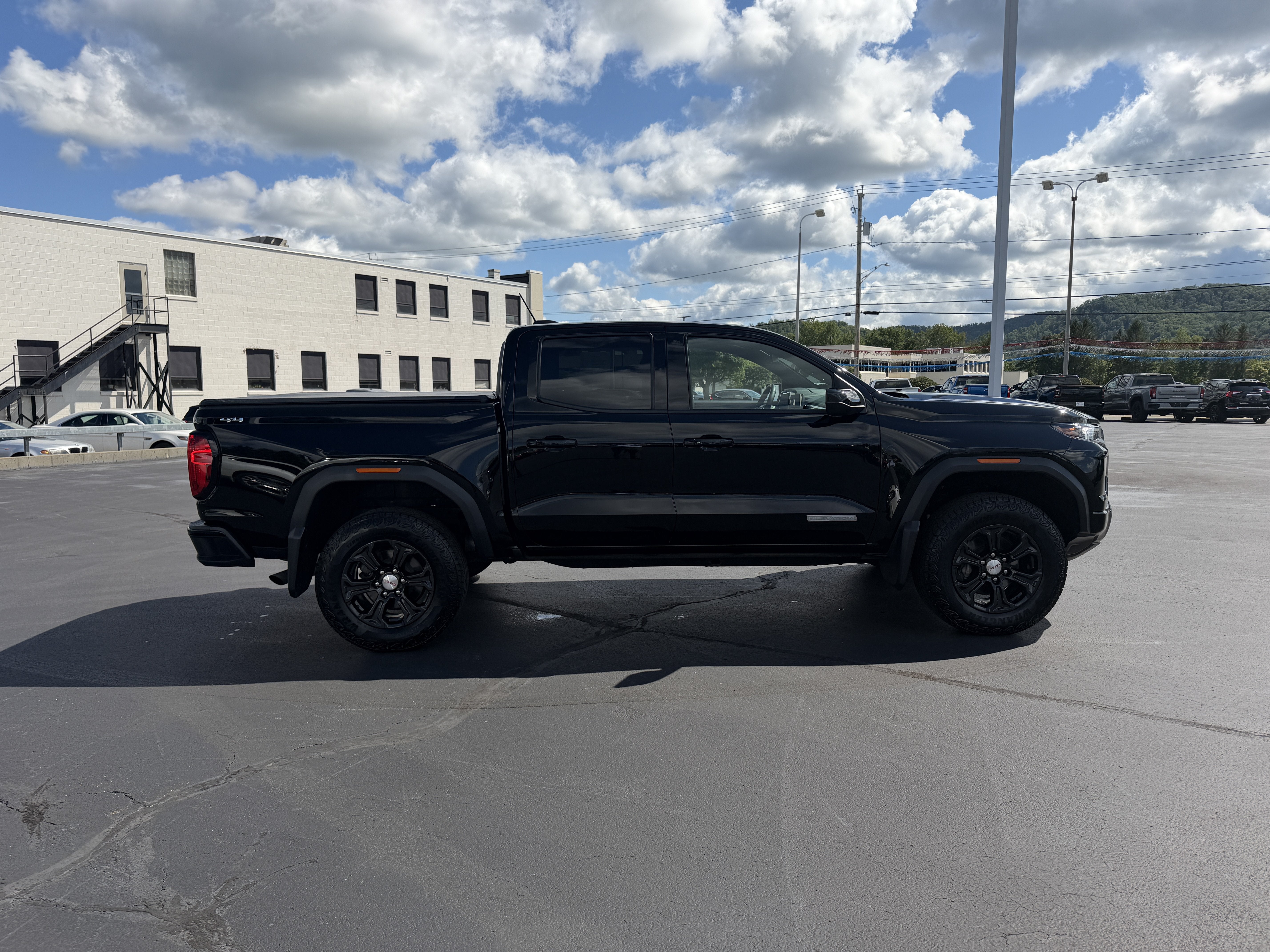 2024 GMC Canyon Elevation