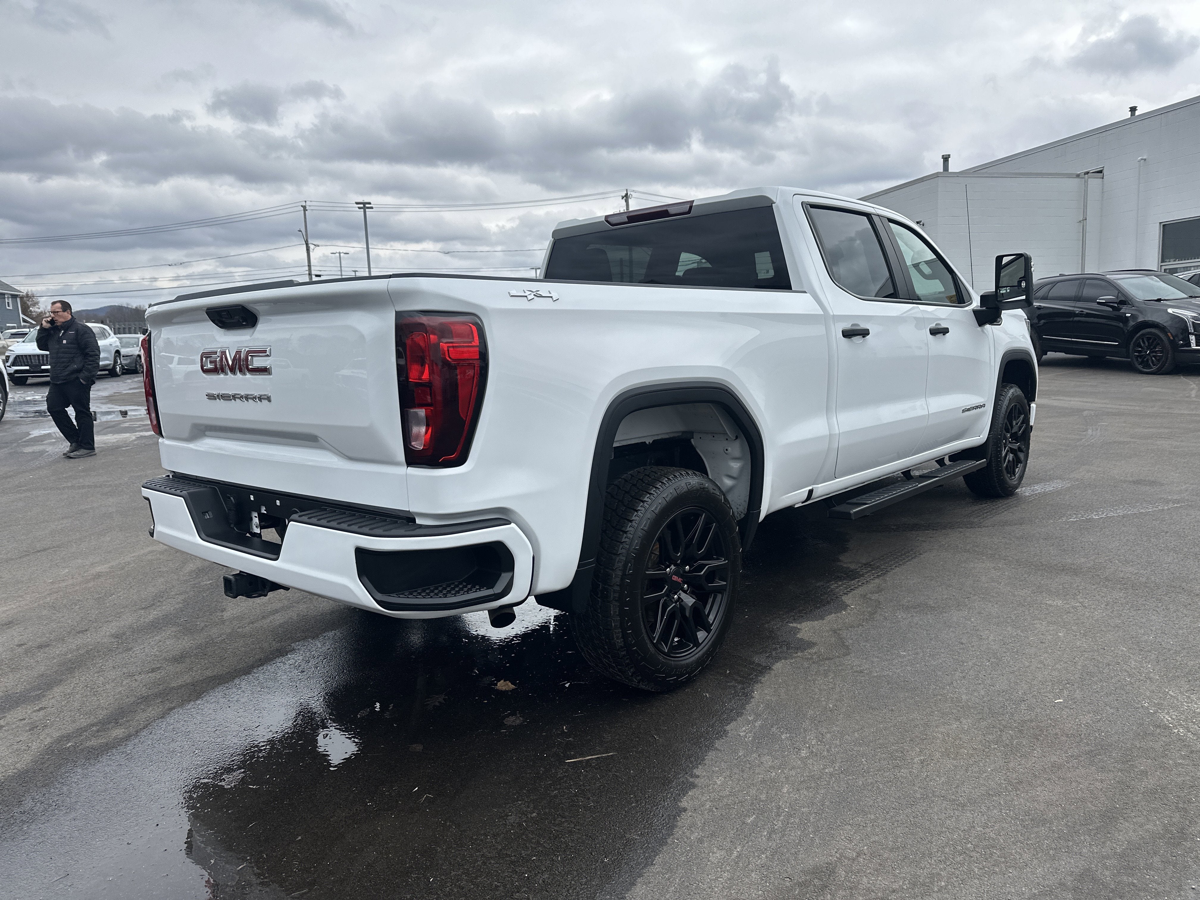 2023 GMC Sierra 1500 Pro