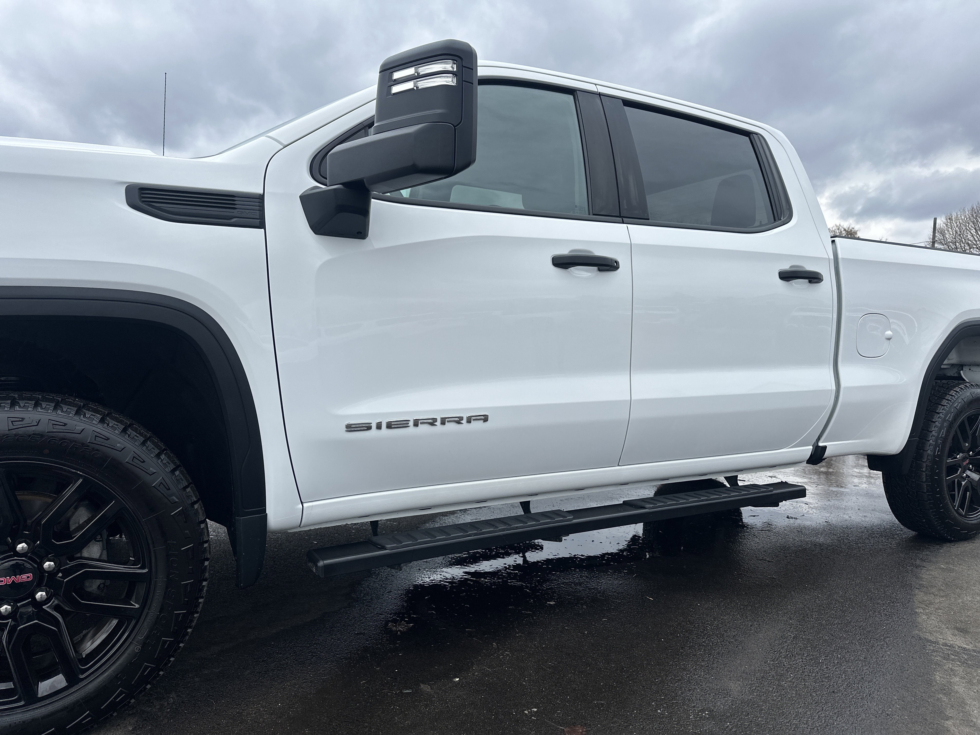 2023 GMC Sierra 1500 Pro