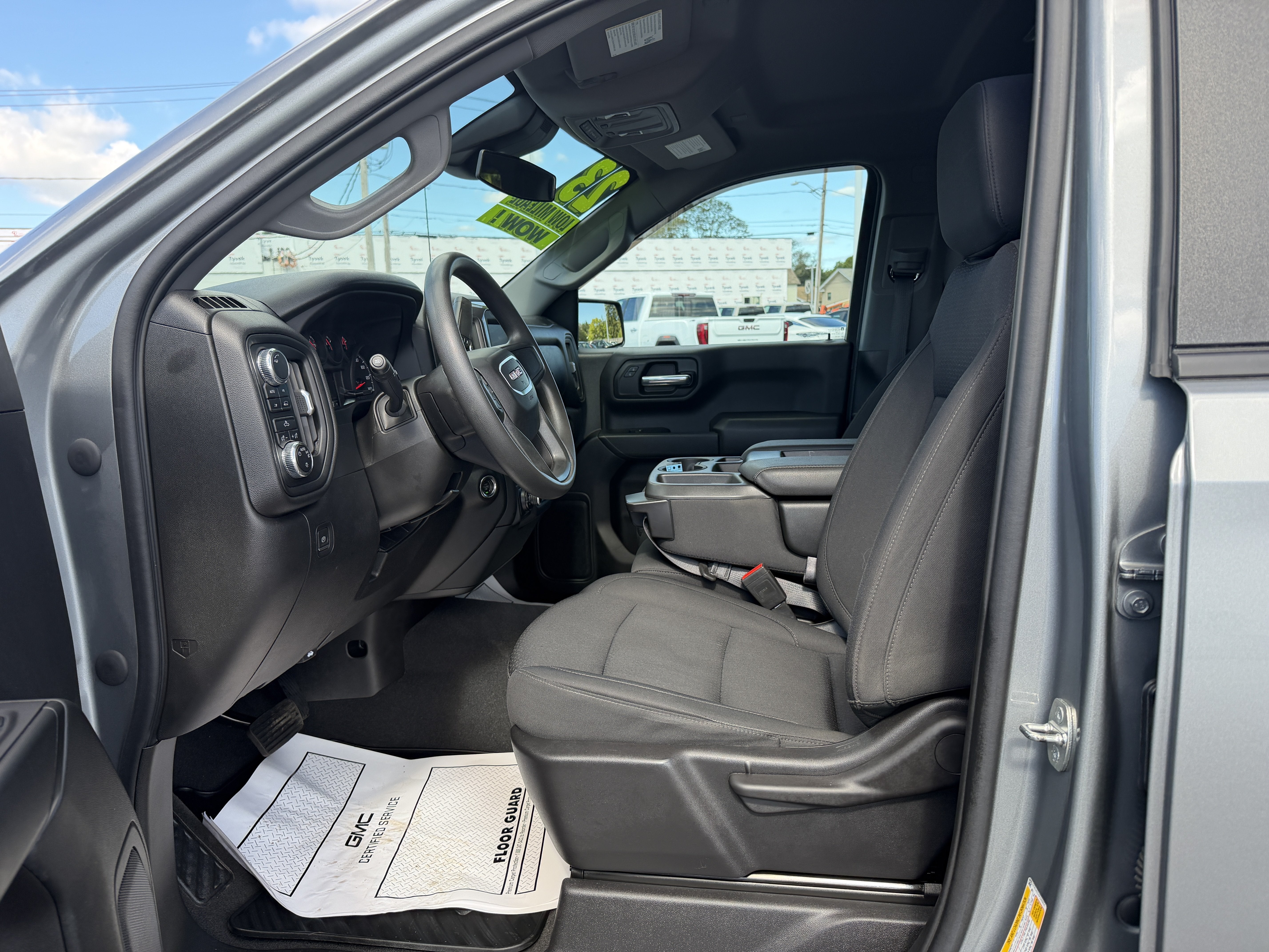 2023 GMC Sierra 1500 Pro