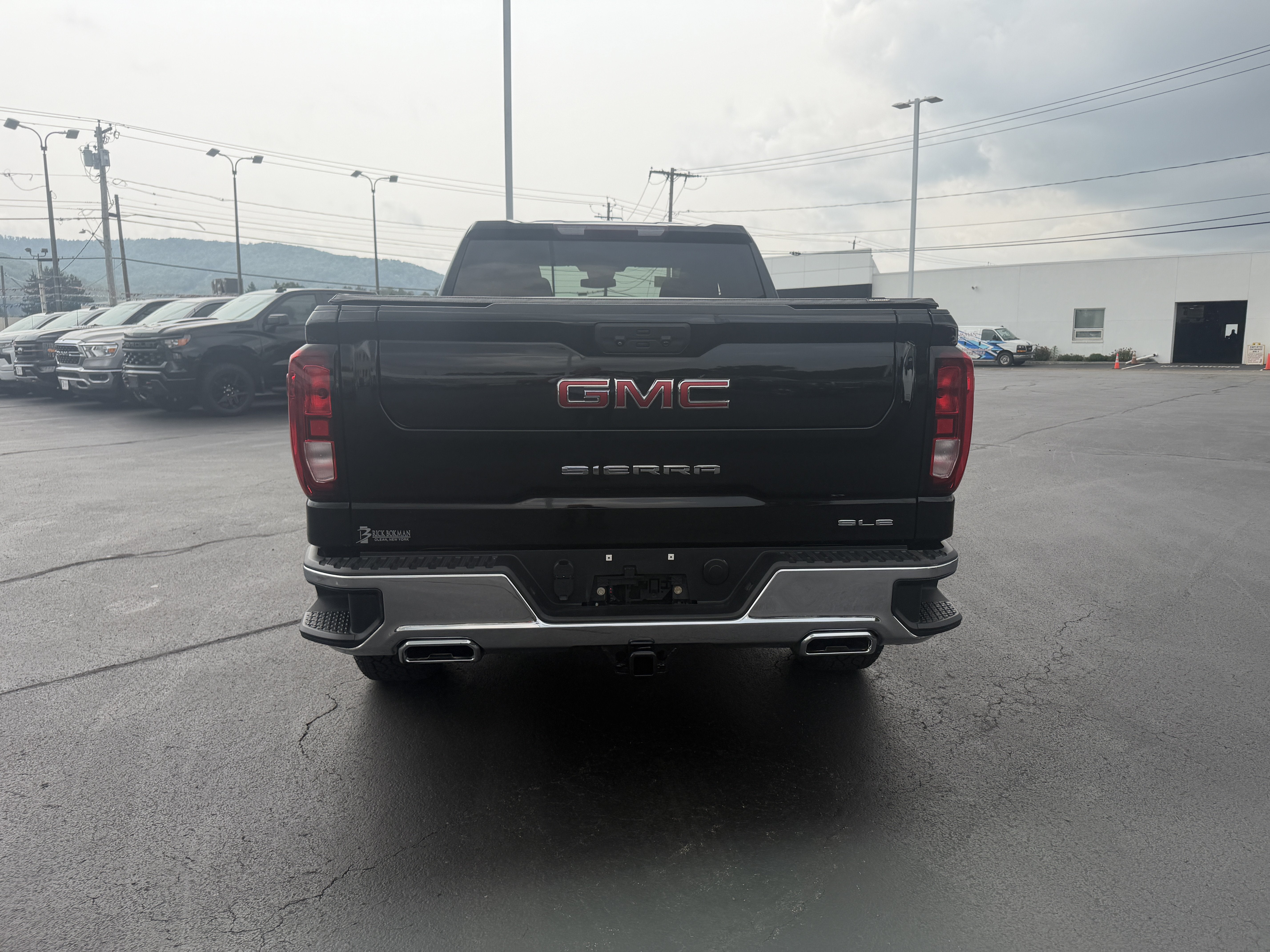 2023 GMC Sierra 1500 SLE