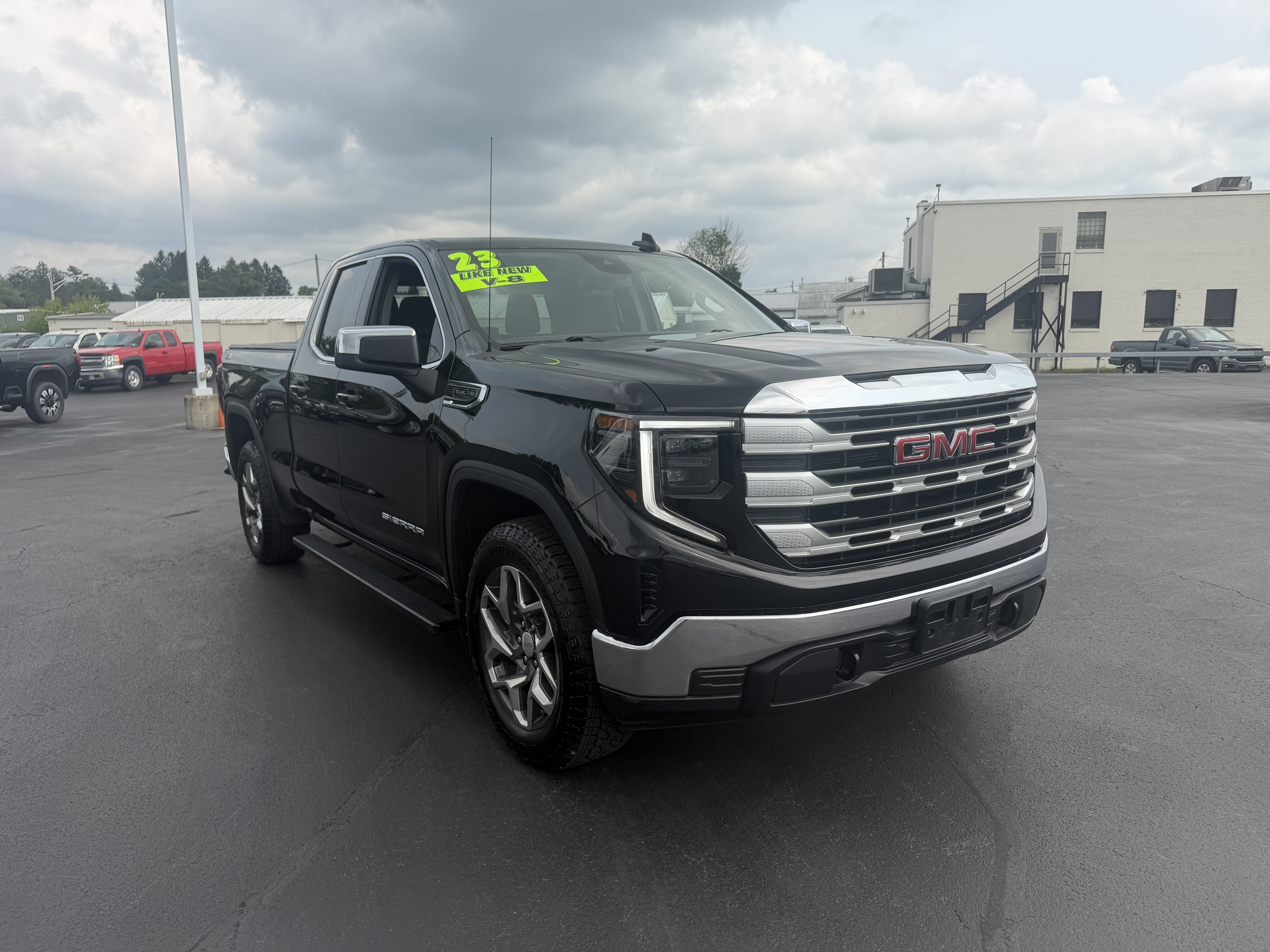 2023 GMC Sierra 1500 SLE